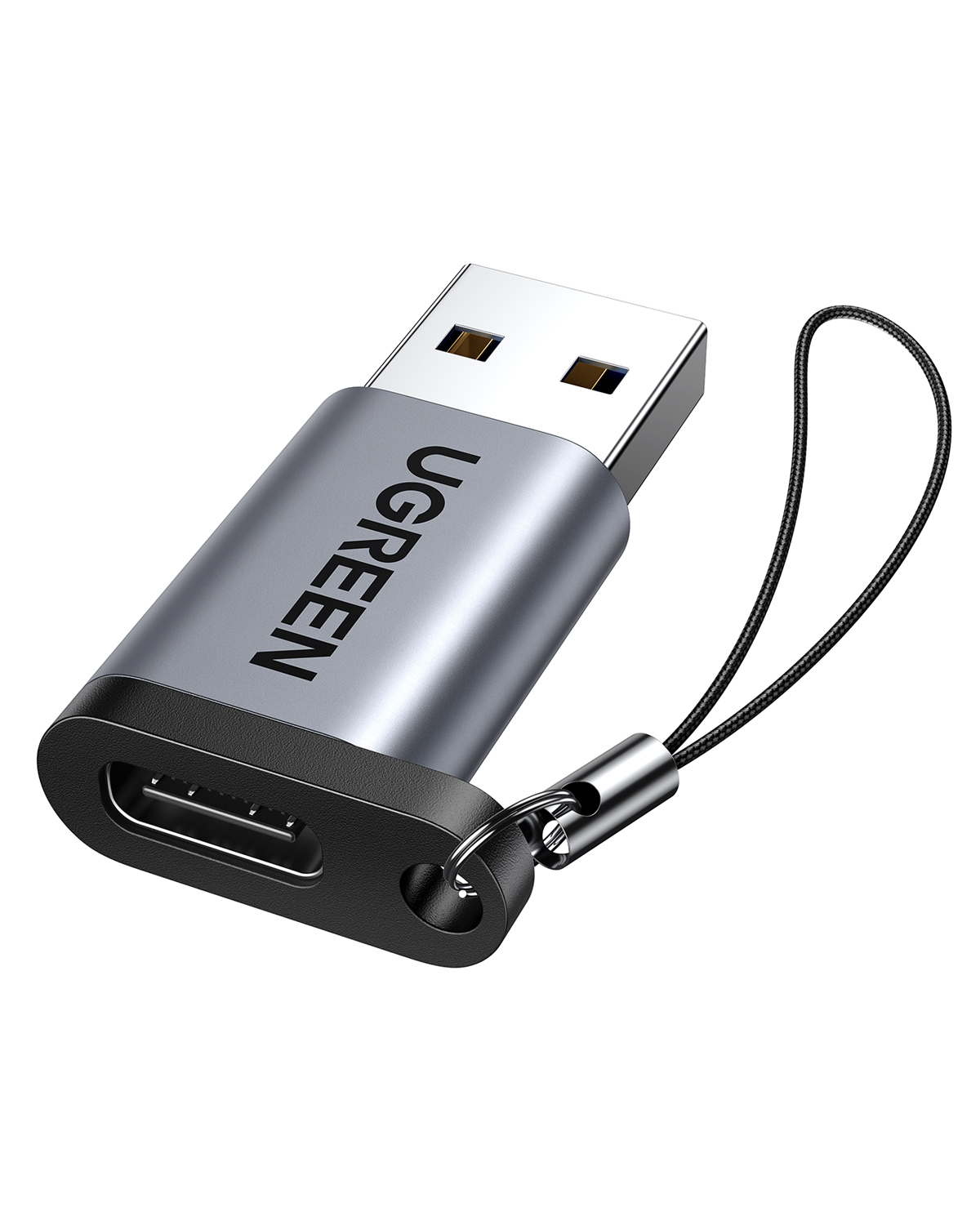 Bir UGREEN USB-C adaptörü. Marka adı ve siyah bir USB-C konektörü ile gri renktedir. Siyah bir halka takılıdır.