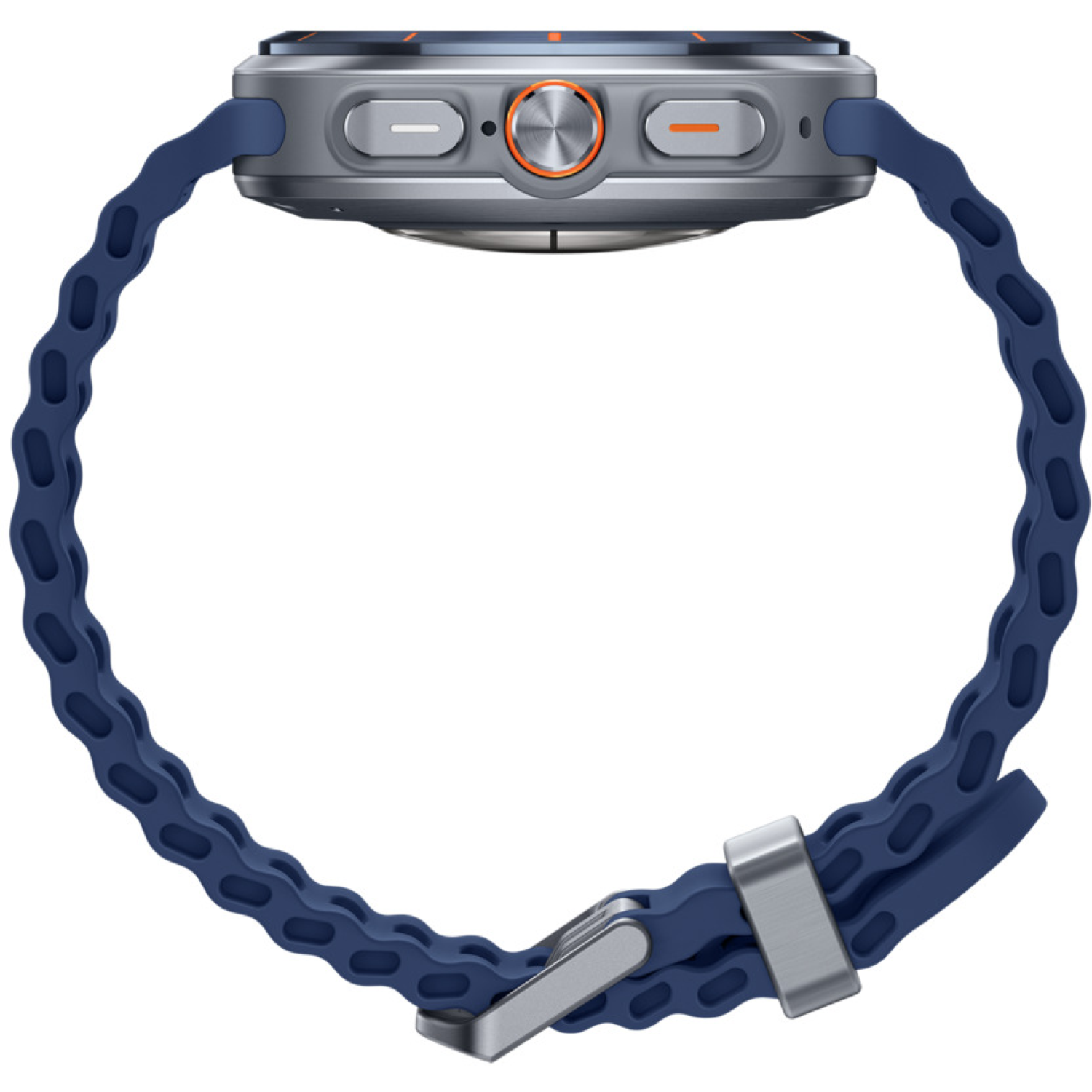 Een smartwatch met een donkerblauwe band. De horloge heeft een zilveren kast met een oranje knop en blauwe accenten. De band is verbonden.