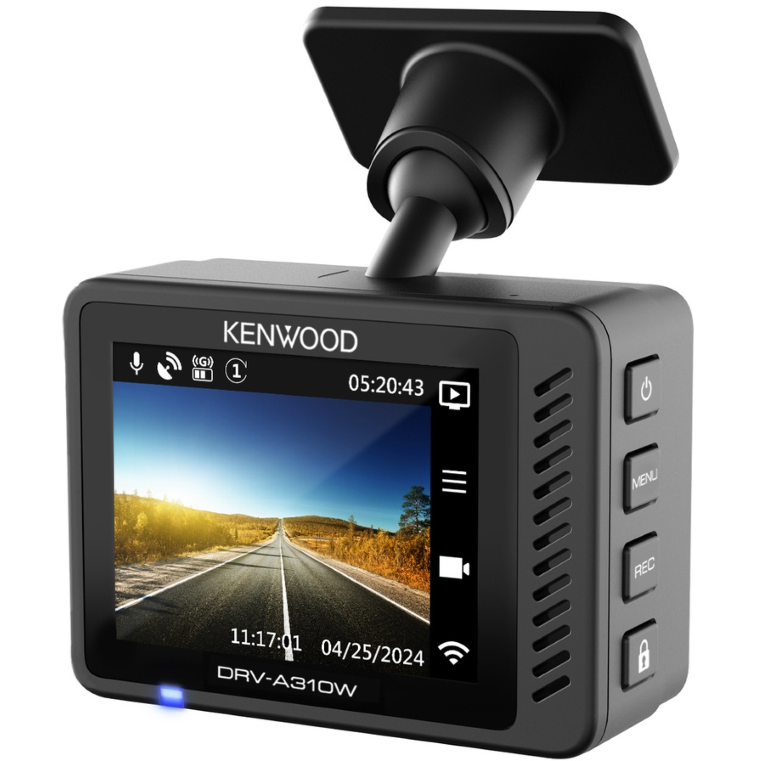Une caméra embarquée Kenwood DRV-A310W affiche une scène de route. L'appareil a un écran, des boutons et un support. Il est noir.