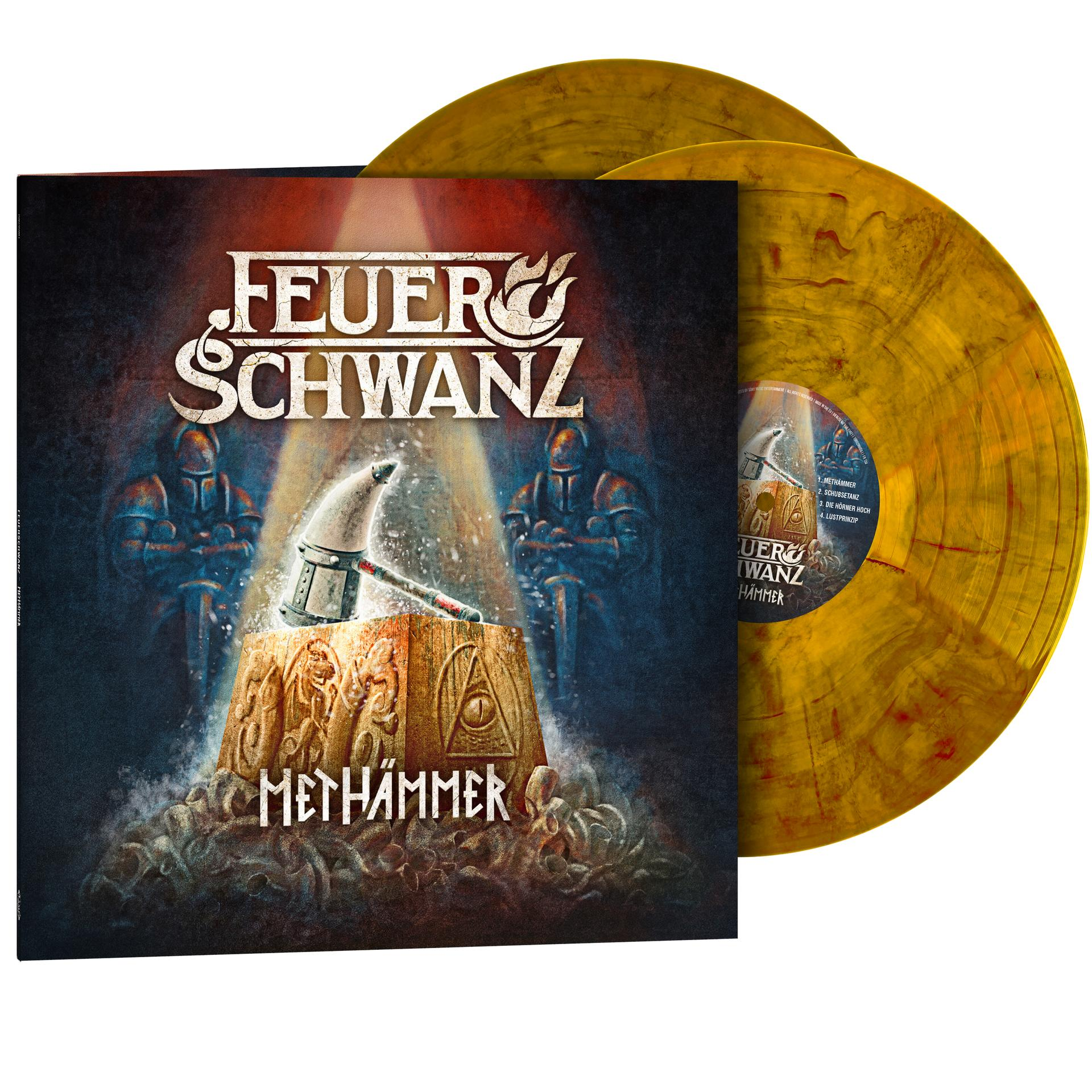 Albumcover mit Bandname, Rittern und Hammer. Vinylplatten sind goldfarben mit roten Streifen.