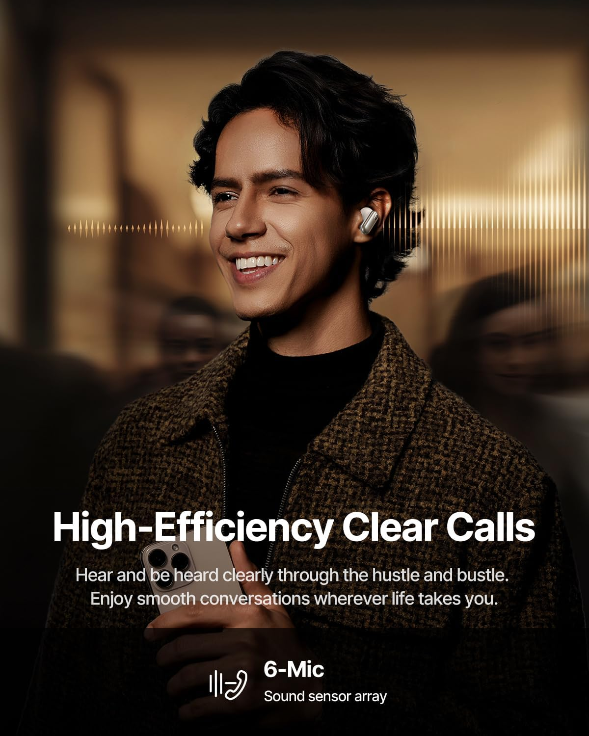 Ein lächelnder Mann mit Ohrhörern in einer Jacke. Text sagt 'High-Efficiency Clear Calls'. Der Hintergrund ist verschwommen, mit Grafik.