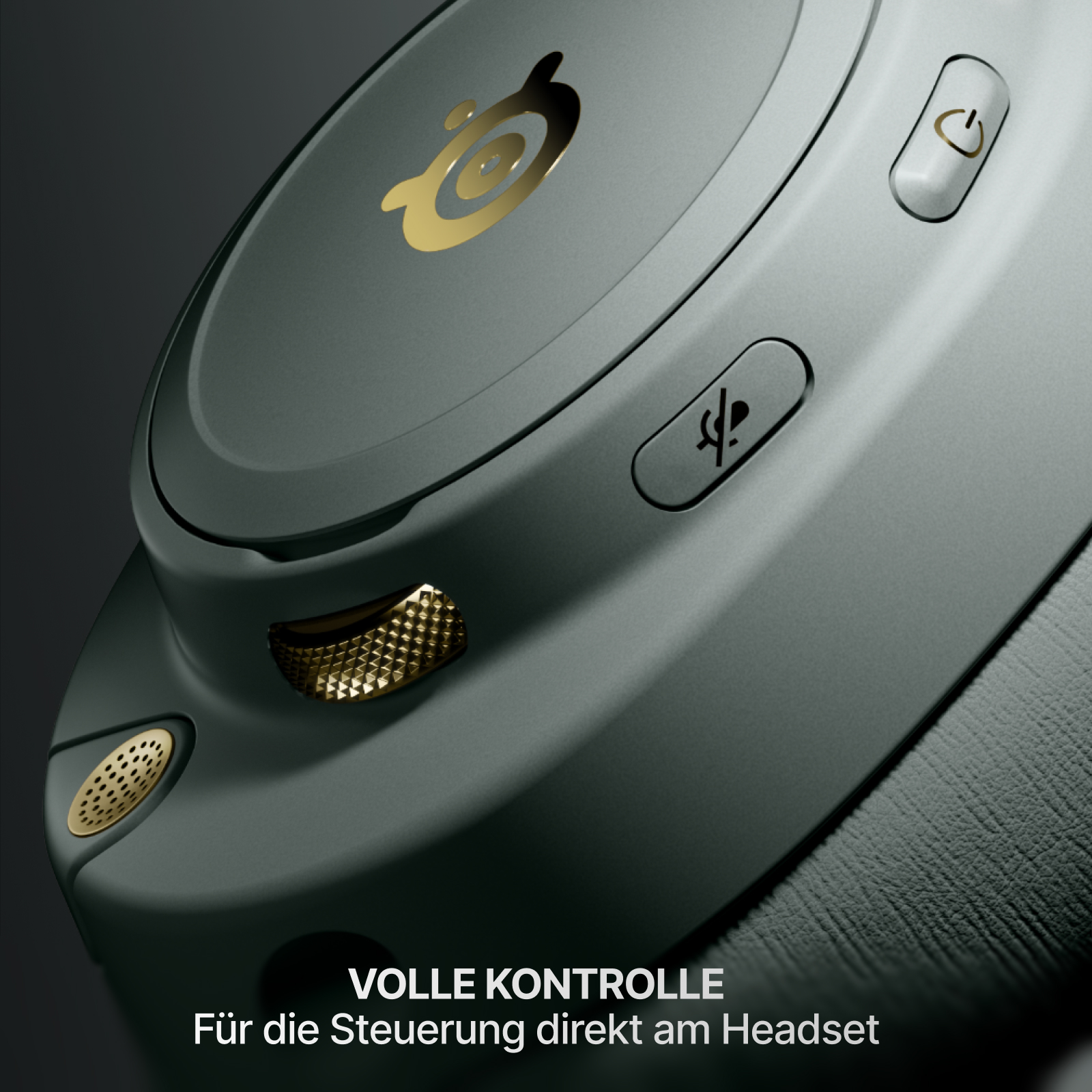 Nahaufnahme eines Headset-Bedienfelds. Es hat Knöpfe, goldene Akzente und eine Mikrofon-Stummschalttaste. Das Logo der Marke ist sichtbar.