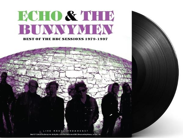 Az Echo & The Bunnymen Best of the BBC Sessions című albumának borítója. A zenekar tagjai, szöveg és egy fekete bakelit lemez látható.