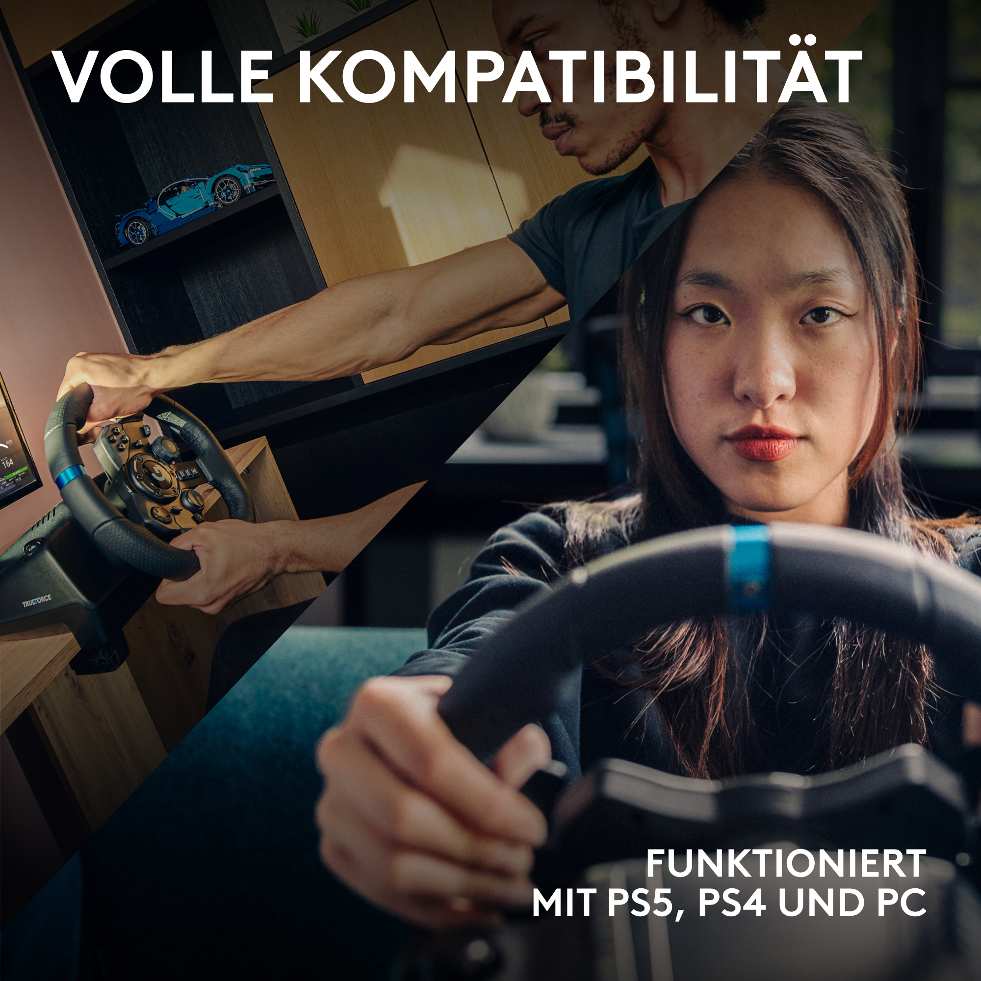 Zwei Personen halten ein Lenkrad, der Text lautet 'Funktioniert mit PS5, PS4 und PC' und 'VOLLE KOMPATIBILITÄT'.