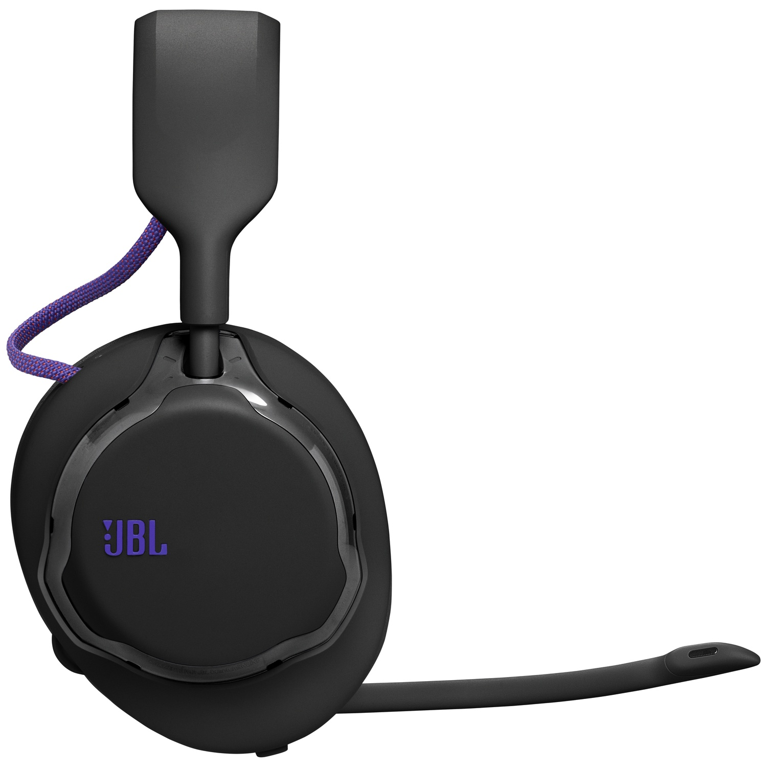 Casque de jeu JBL noir avec cordon violet. Le microphone part de l'écouteur gauche. Le logo JBL est visible.