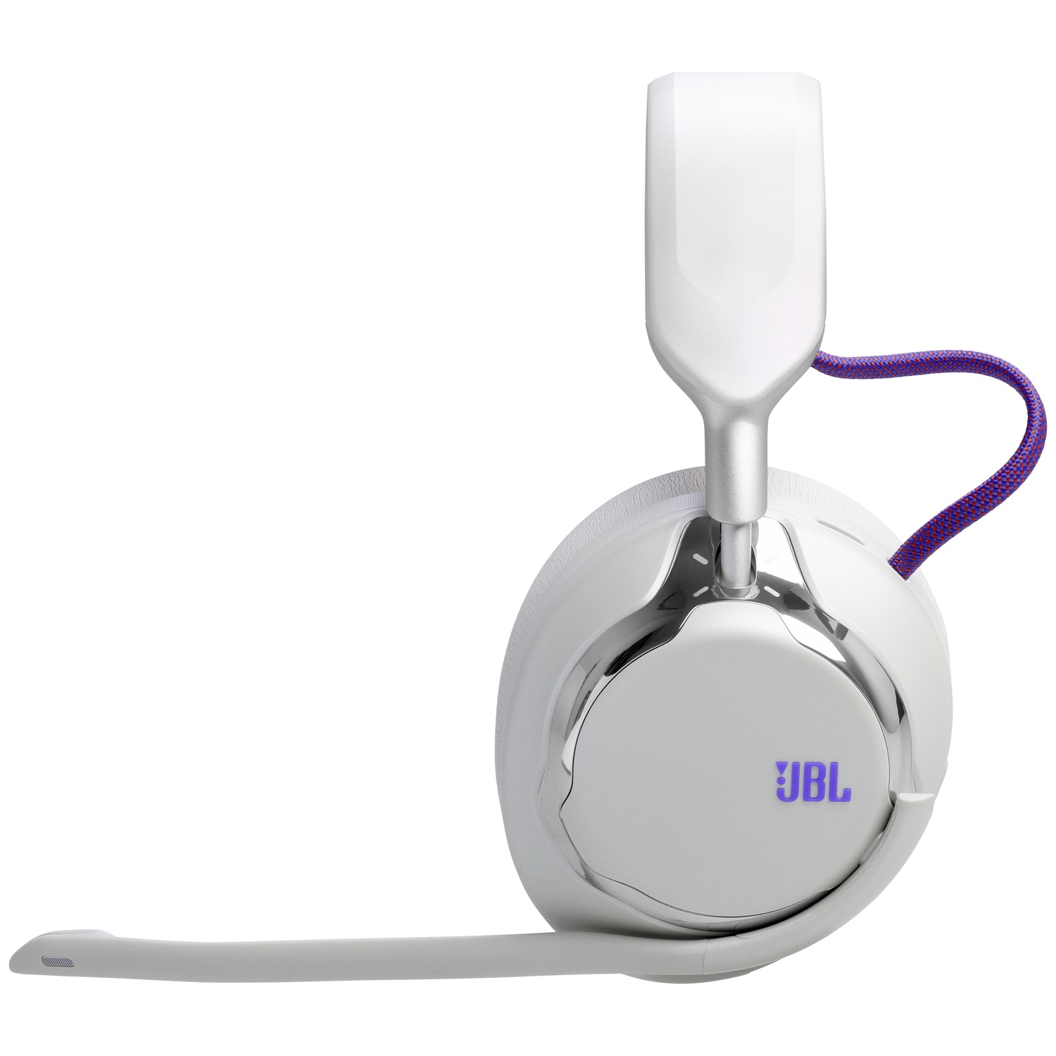 Witte JBL gaming headset met een paarse en rode kabel. De headset staat op een witte achtergrond. Het JBL-logo is paars.