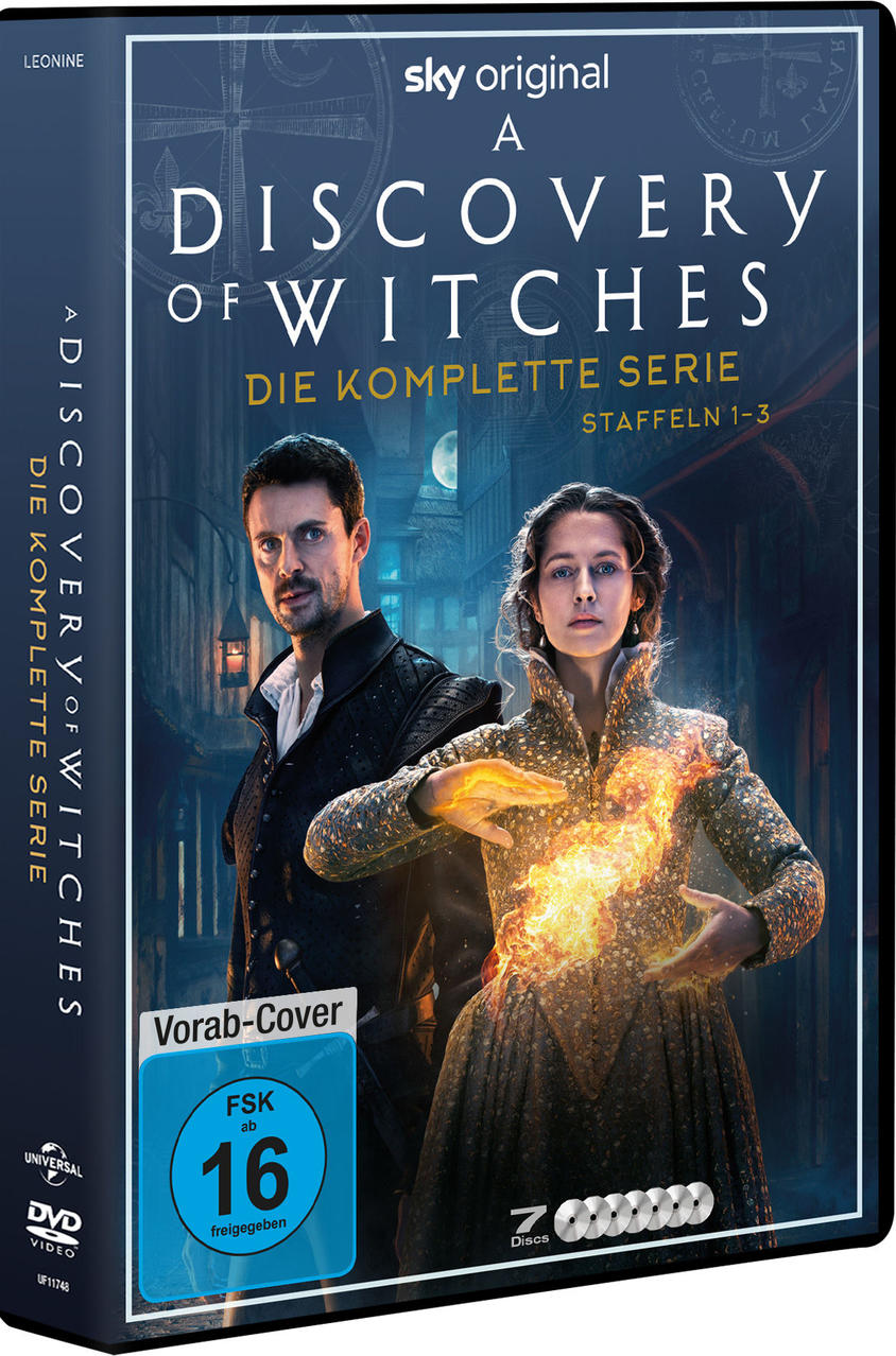 DVD-Cover von 'A Discovery of Witches'. Ein Mann und eine Frau stehen vor einer Nachtszene. Die Frau hat Feuer um sich.