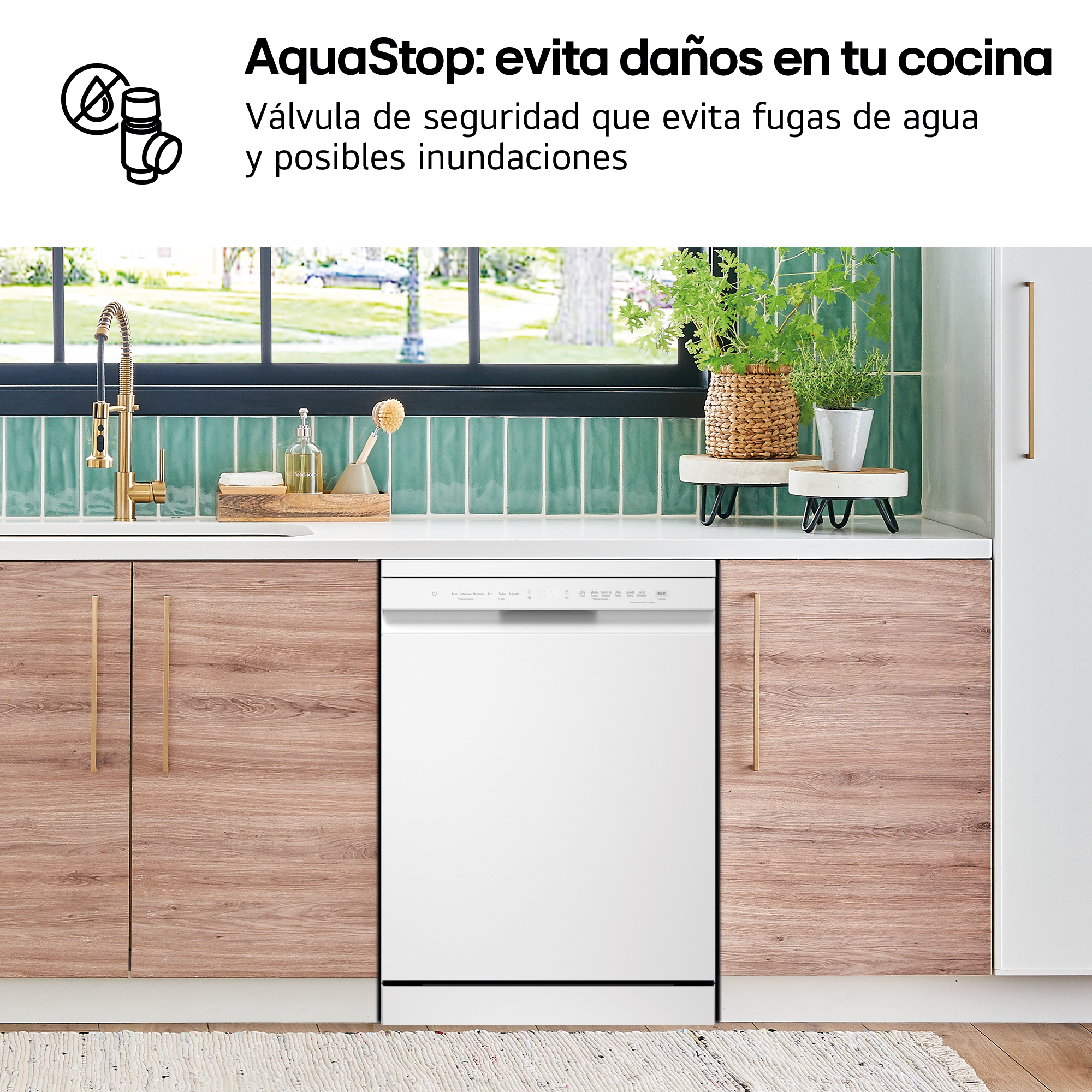 Escena de cocina con lavavajillas, gabinetes y fregadero. El texto AquaStop es visible.