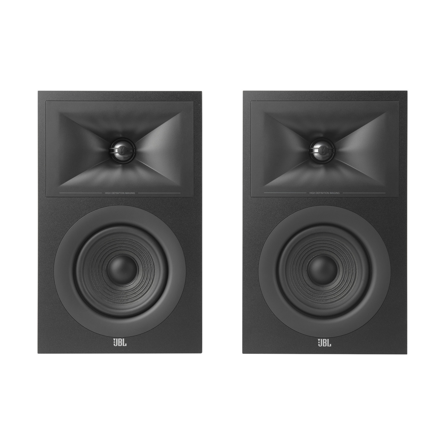 Due monitor da studio JBL neri su sfondo bianco. Ognuno ha un tweeter a tromba e un woofer. Il logo JBL è in basso.