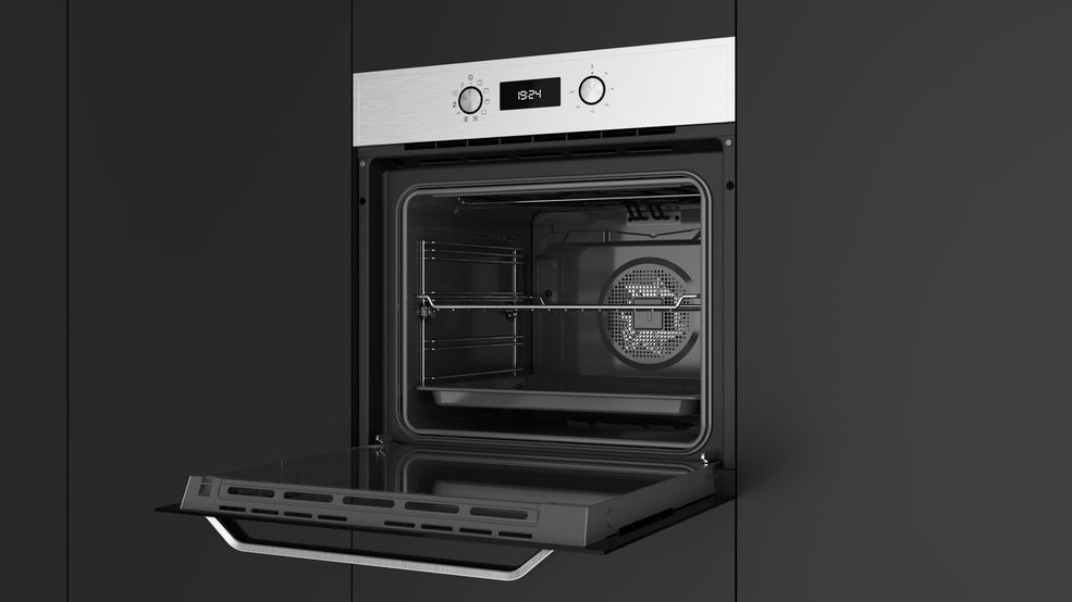 Otwarty piekarnik, panel ze stali nierdzewnej z elementami sterującymi. Wewnątrz widoczny ruszt i taca. Drzwi piekarnika otwarte.