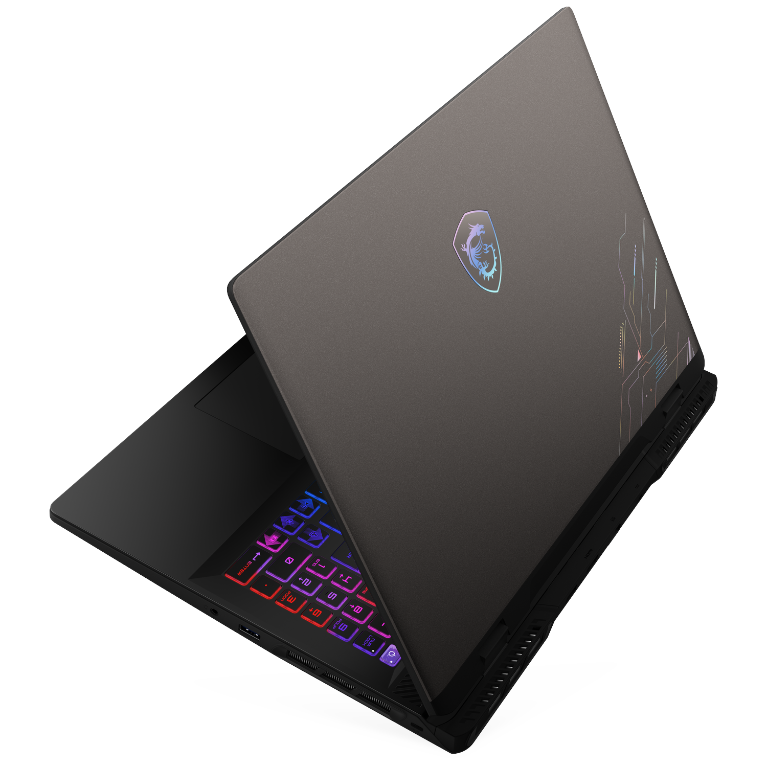 Een donkergrijze laptop staat een beetje open. Het toetsenbord heeft kleurrijke toetsen met achtergrondverlichting. Het deksel toont een logo en een ontwerp.