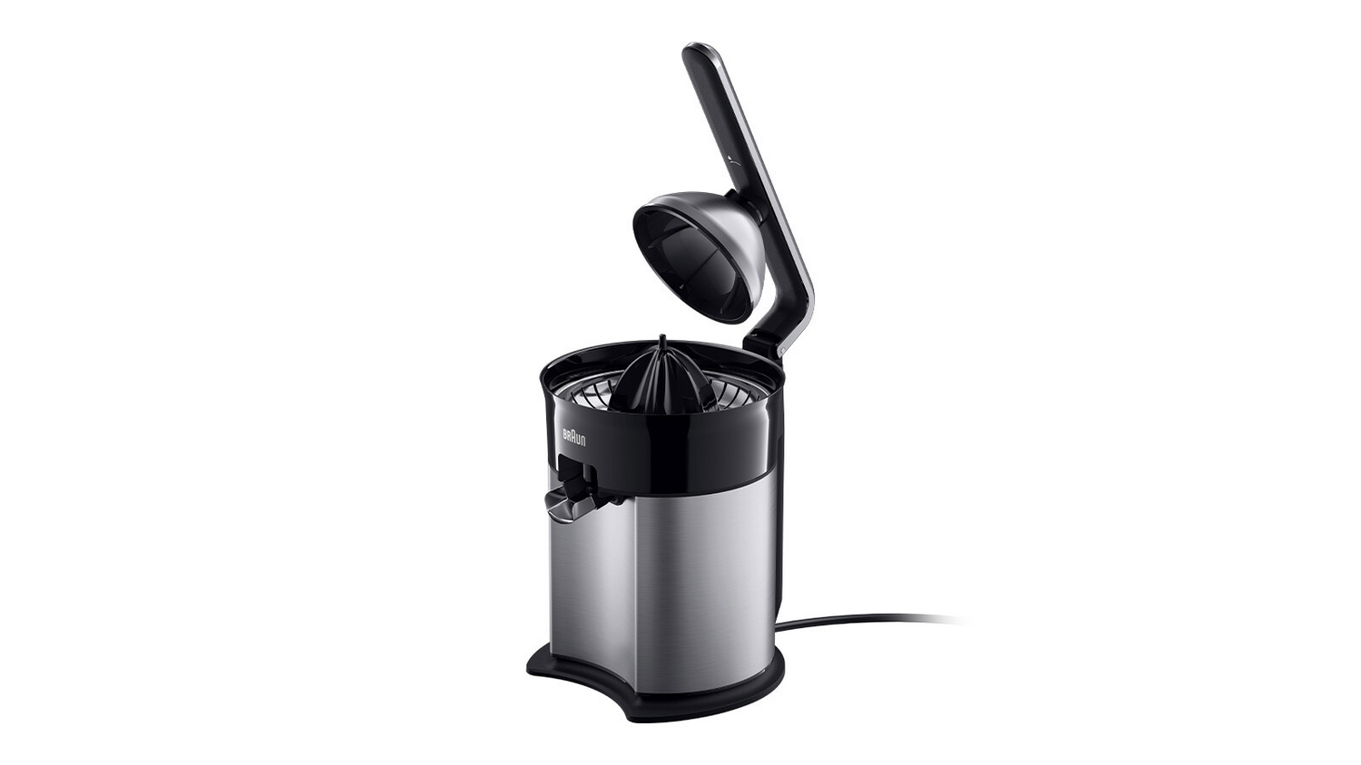 Una exprimidora de cítricos Braun plateada y negra. Tiene un mango, una tapa negra y un colador negro. Está sobre un fondo blanco.