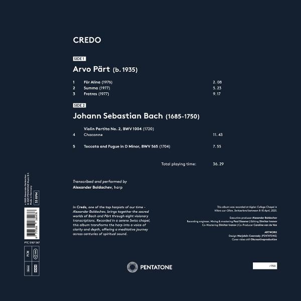 Albumcover mit Text. Listet Musikstücke von Arvo Pärt und Johann Sebastian Bach auf. Enthält ein Logo und Albumdetails.