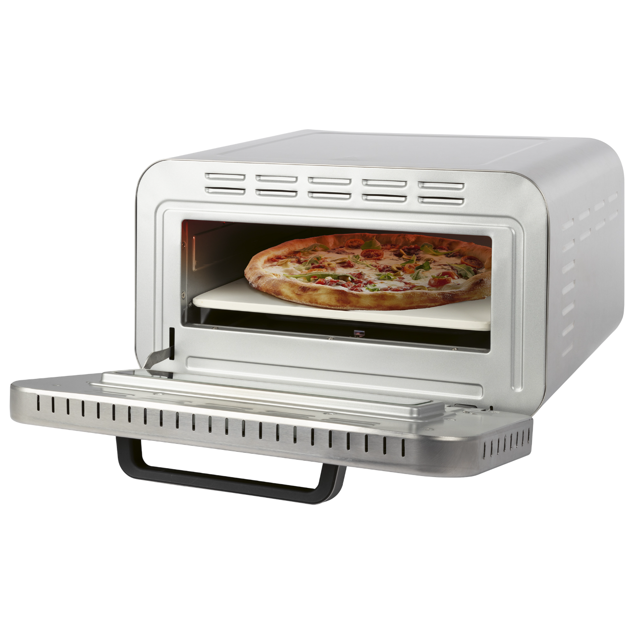 Eine Pizza backt in einem silbernen Toasterofen mit offener Tür. Die Pizza liegt auf einem weißen Stein.