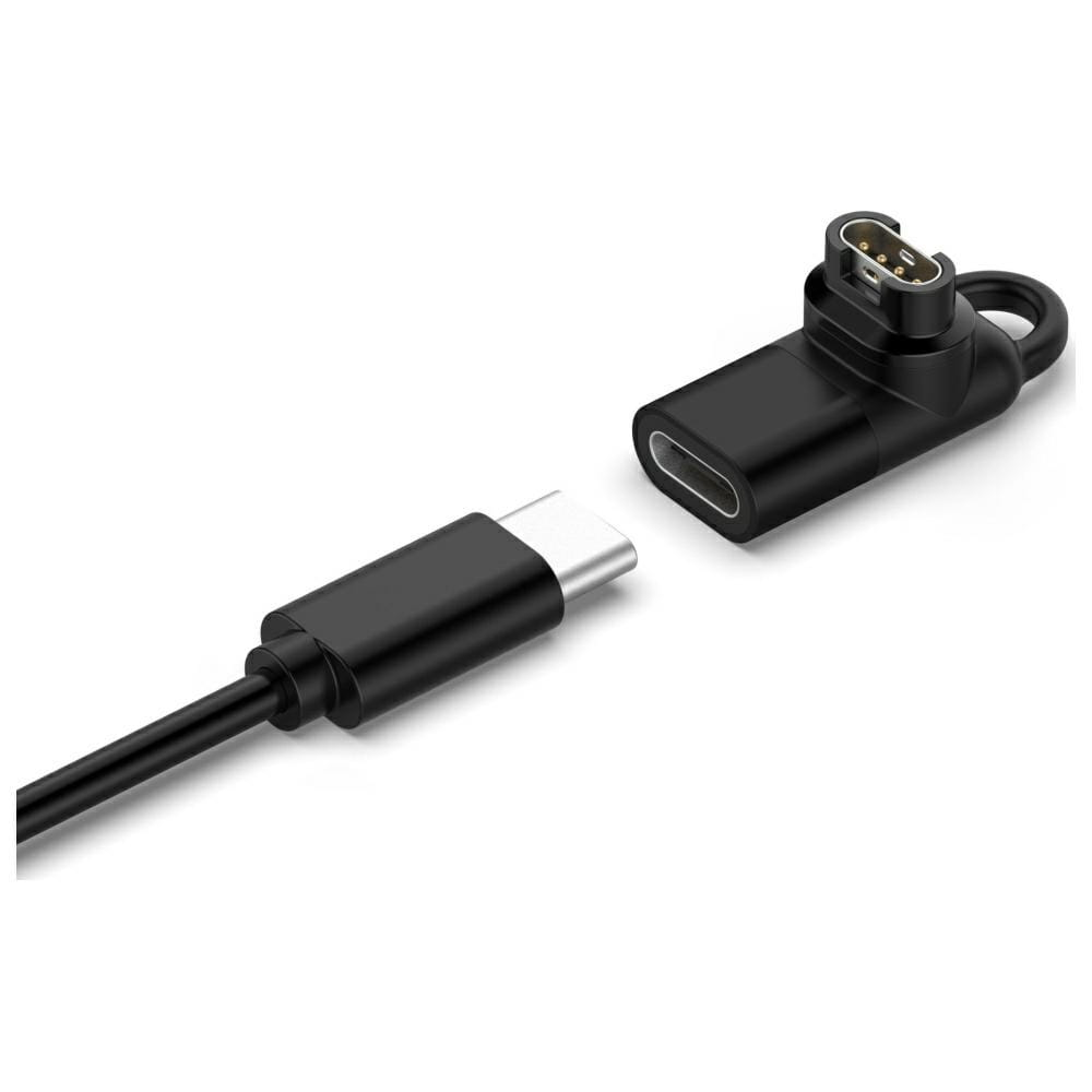 Czarny kabel i złącze USB-C. Złącze oddzielone od czarnego adaptera na białym tle, gotowe do połączenia.