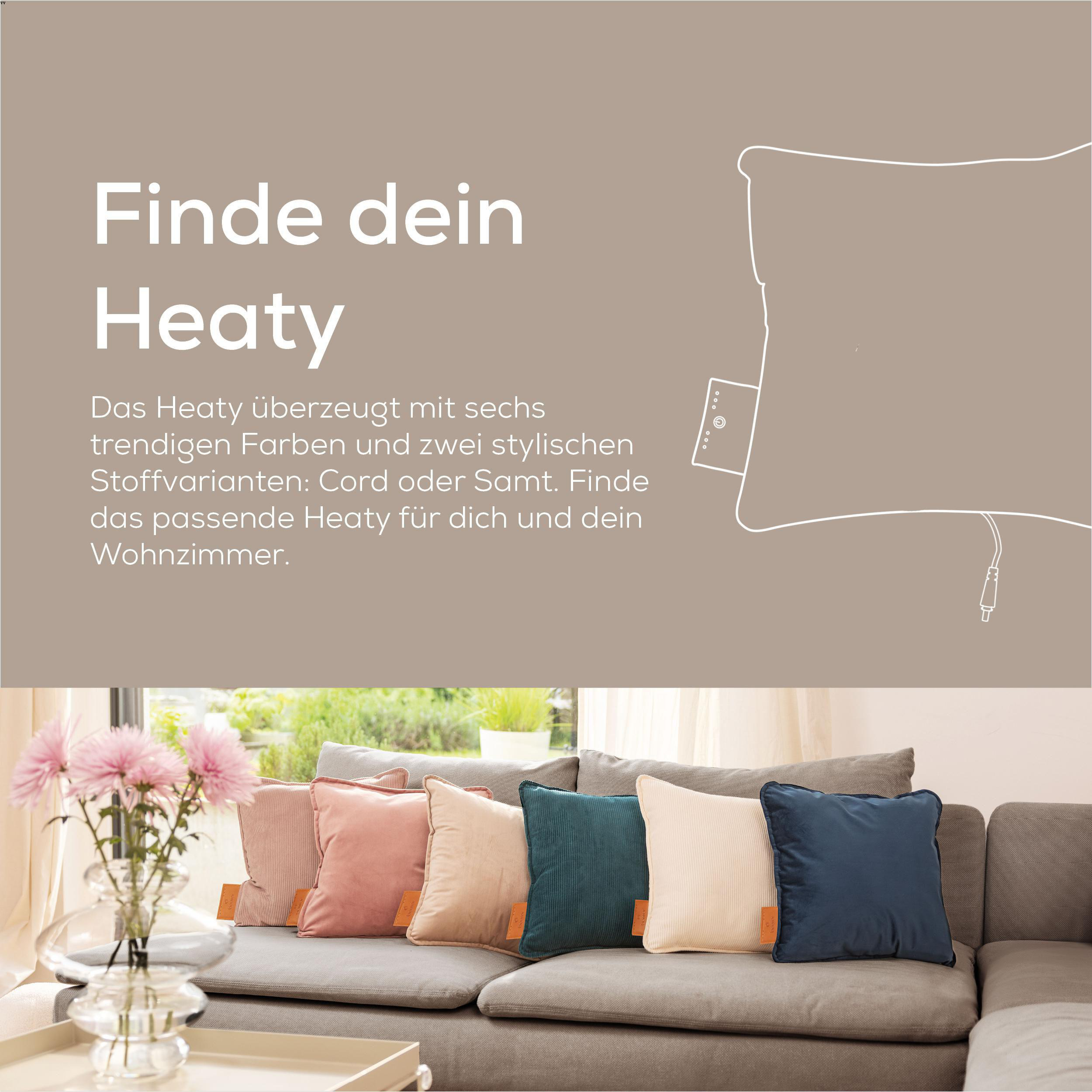 Bild zeigt bunte Kissen auf einem Sofa. Text-Overlay: Finde dein Heaty. Hintergrund: Fenster, Blumen und eine hellbraune Wand.