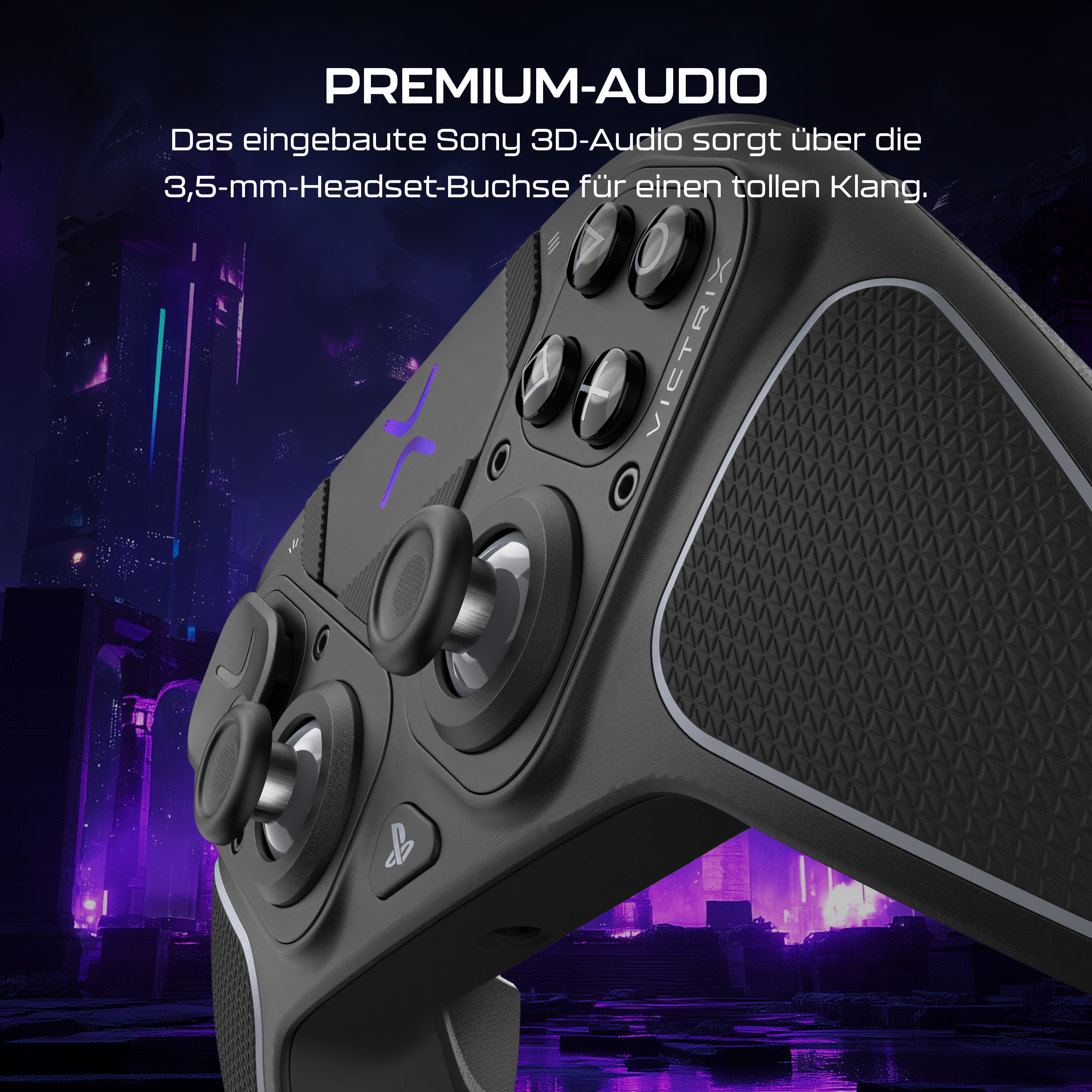 Schwarzer und grauer Gamecontroller mit violetten Akzenten, Stadtlandschaft im Hintergrund. Knöpfe und Joystick sichtbar.