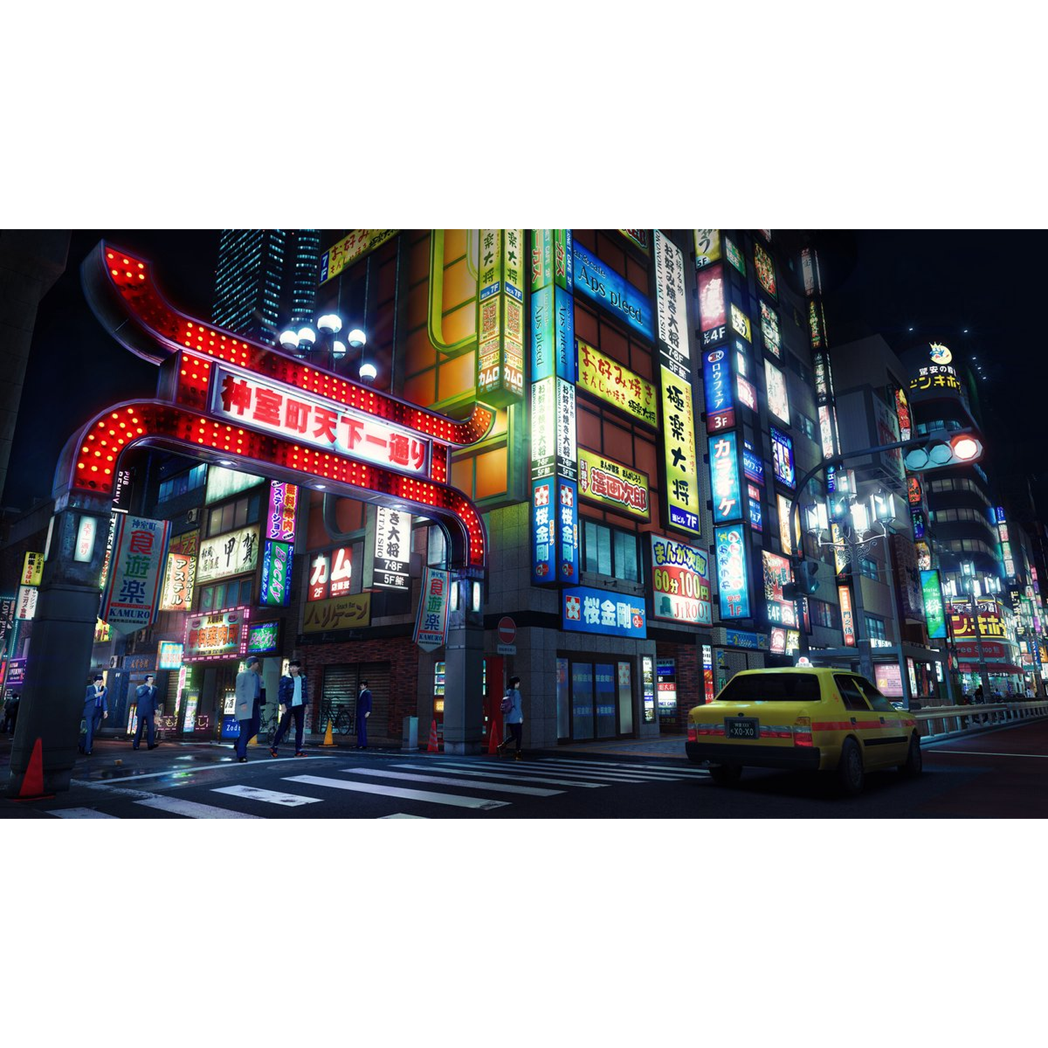 Scène de nuit dans une ville japonaise. Enseignes au néon brillantes sur les bâtiments, un taxi jaune et des gens marchant dans la rue sous une arche rouge.