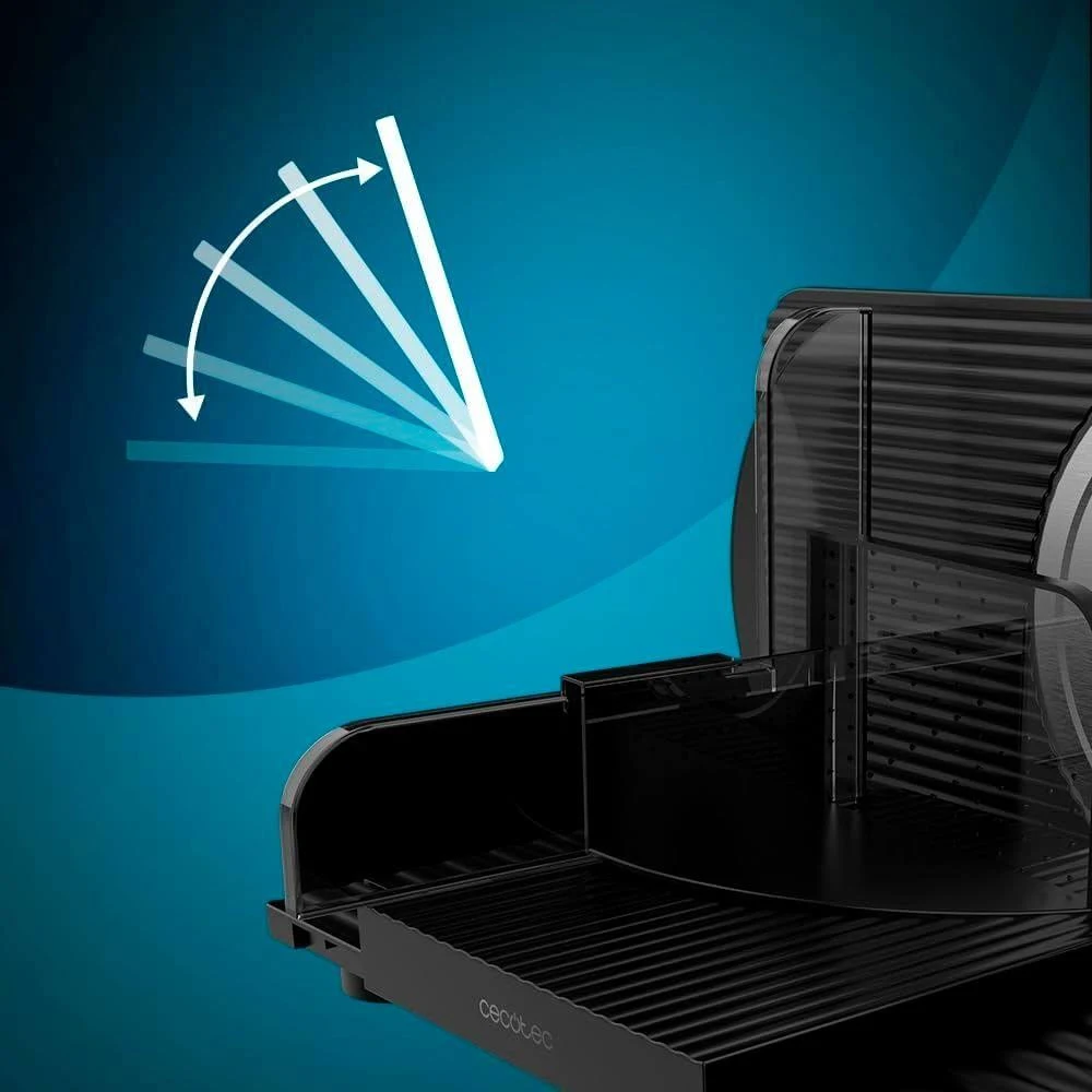 Cortadora de alimentos negra con protector transparente. Arco blanco muestra ajustabilidad. Fondo degradado azul.