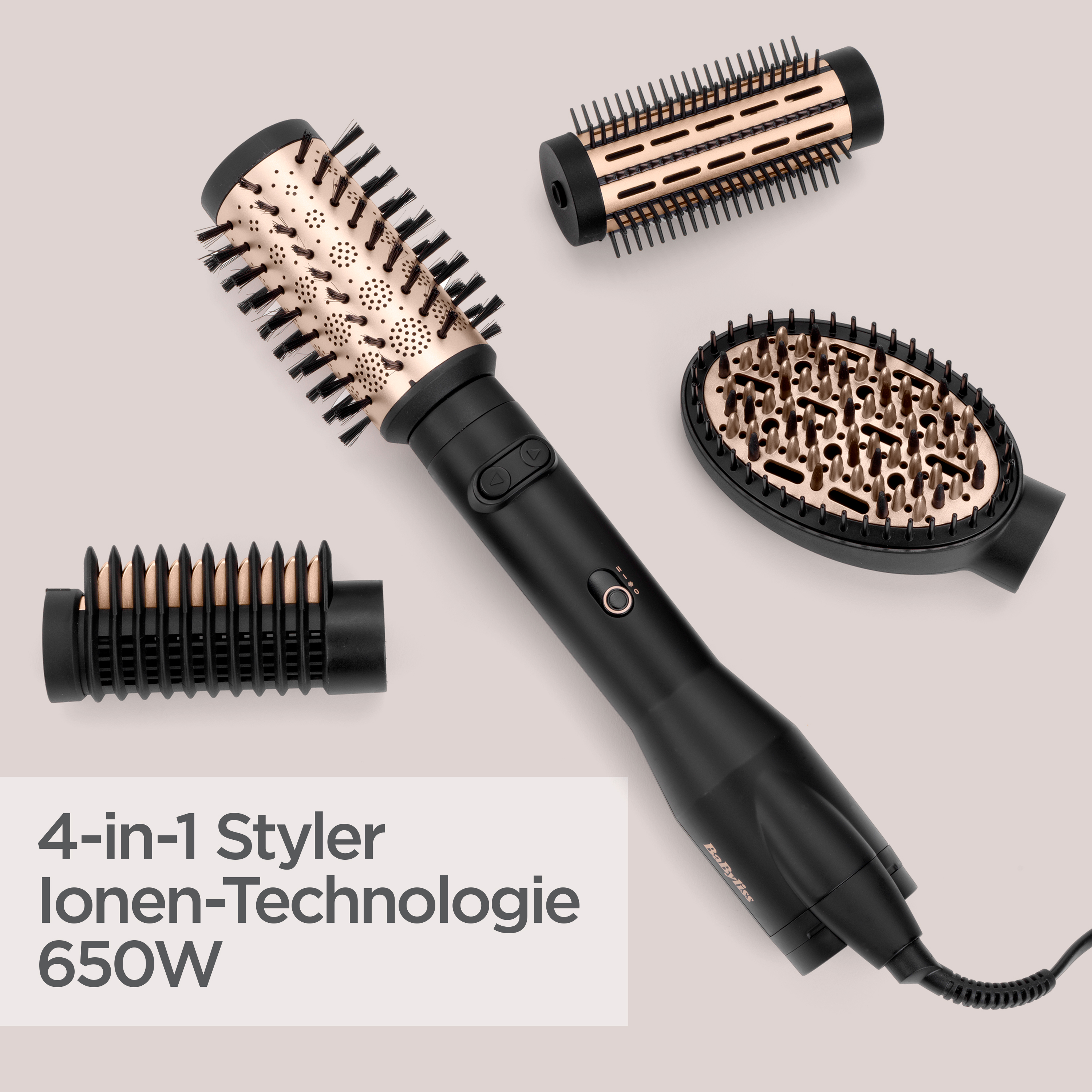 Ein schwarzer und goldfarbener Haarstyler mit mehreren Aufsätzen wird auf hellem Hintergrund gezeigt. Text: 4-in-1 Styler, 650W.