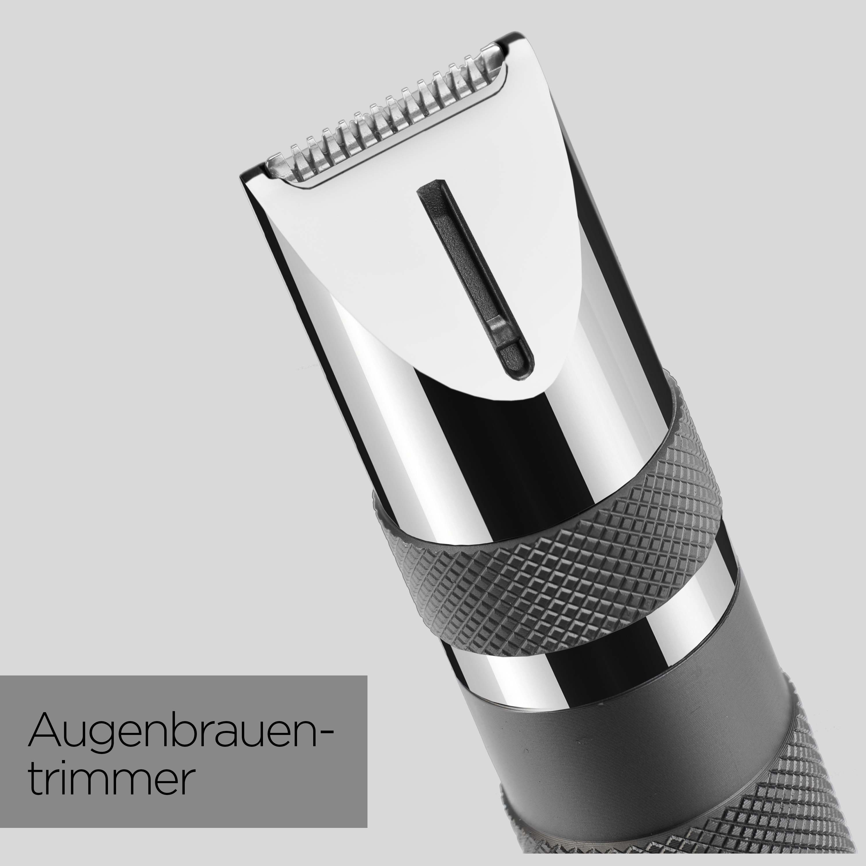 Nahaufnahme eines Augenbrauentrimmers. Er ist silber und schwarz mit strukturiertem Griff. Der Hintergrund ist hellgrau.