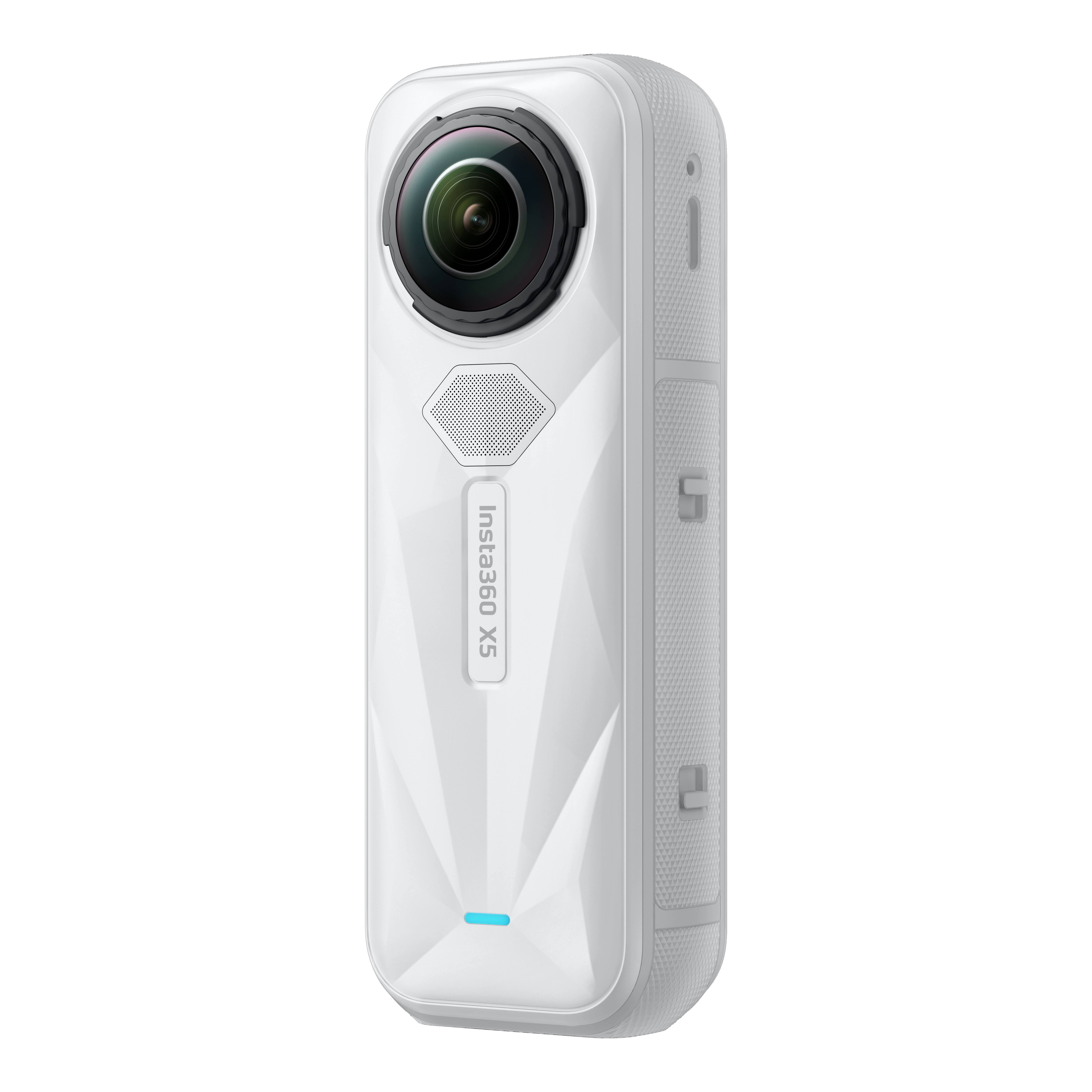 Weiße Insta360 X5 Kamera. Sie hat zwei Objektive, einen Lautsprecher und ein blaues Licht. Die Kamera hat ein geometrisches Design.