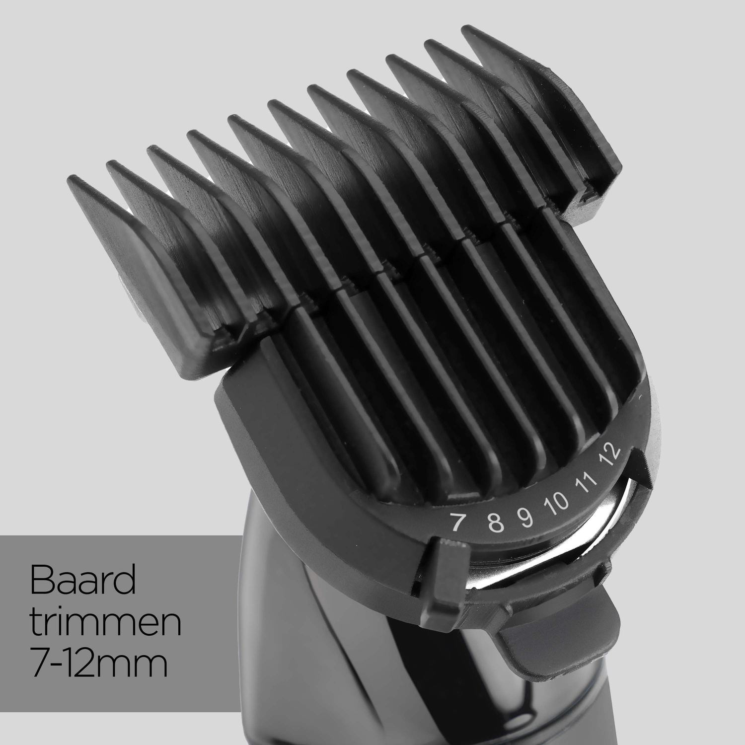 Black beard trimmer attachment with numbers 7-12. The text 'Baard trimmen 7-12mm' is visible.