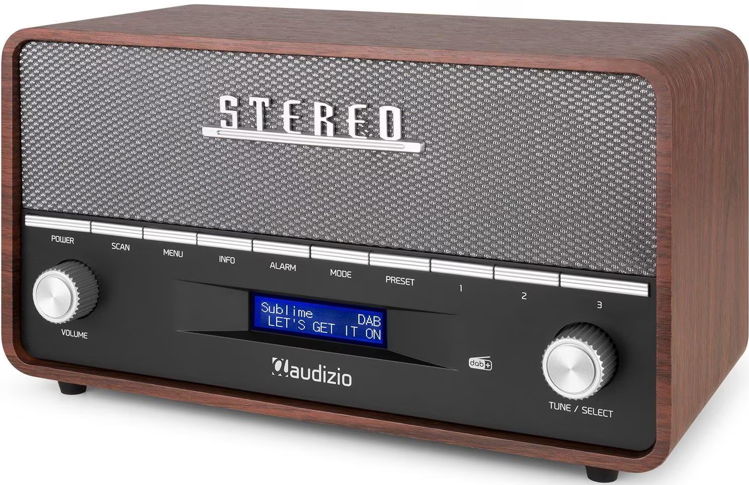 Une radio stéréo en bois avec un cache-haut-parleur en maille. La radio possède un écran et des boutons de commande. L'écran affiche 'Sublime: LET'S GET IT ON'.