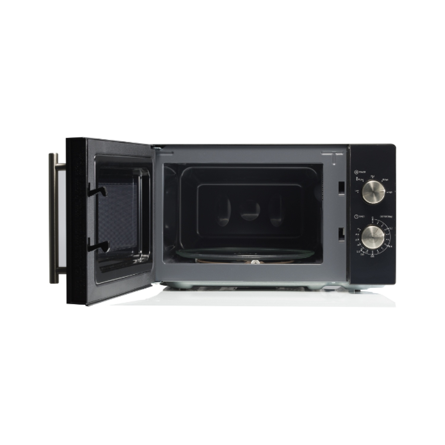 Un forno a microonde nero con la porta aperta su sfondo bianco. L'interno mostra un piatto di vetro. I quadranti di controllo sono a destra.