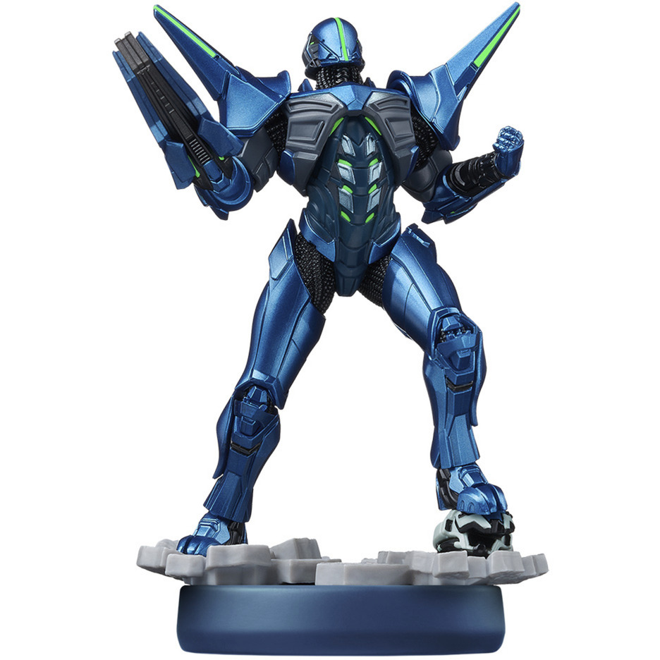 Una figura robótica azul está de pie sobre una base. Sostiene un arma en una mano y un puño en la otra. Se ven acentos verdes.