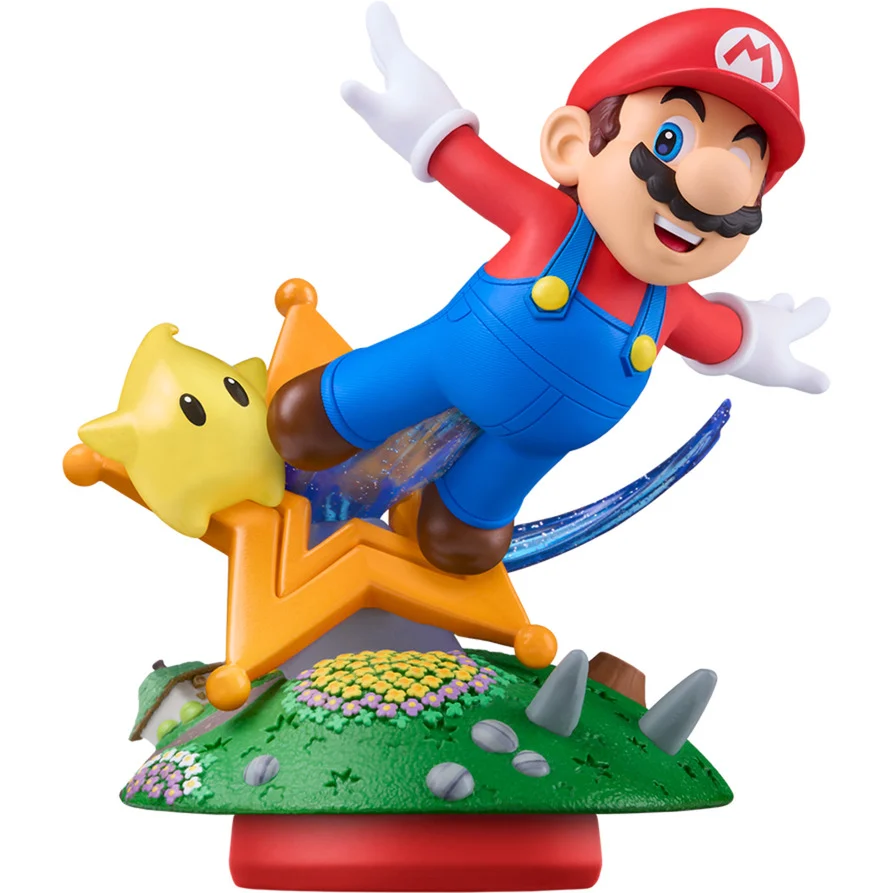 Figura de Mario saltando, con gorra roja y mono azul, sobre una plataforma en forma de estrella con una estrella y una pequeña colina verde.