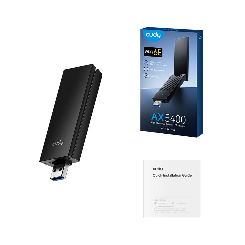 Egy fekete Cudy Wi-Fi 6E adapter, egy doboz hasonló adapterképvel, és egy gyors telepítési útmutató fehér háttéren.