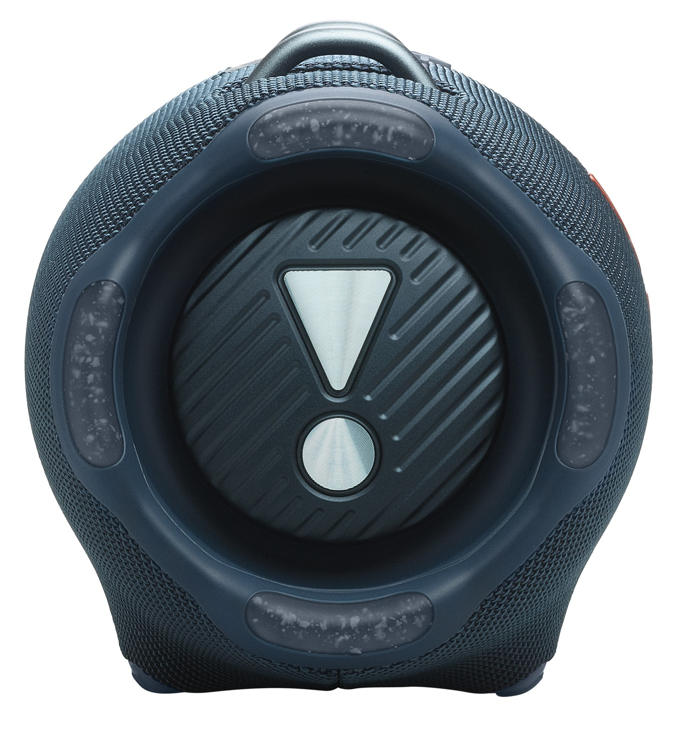 Niebieski głośnik JBL z uchwytem. Posiada centralny panel z białym znakiem wykrzyknika i srebrnym okręgiem.