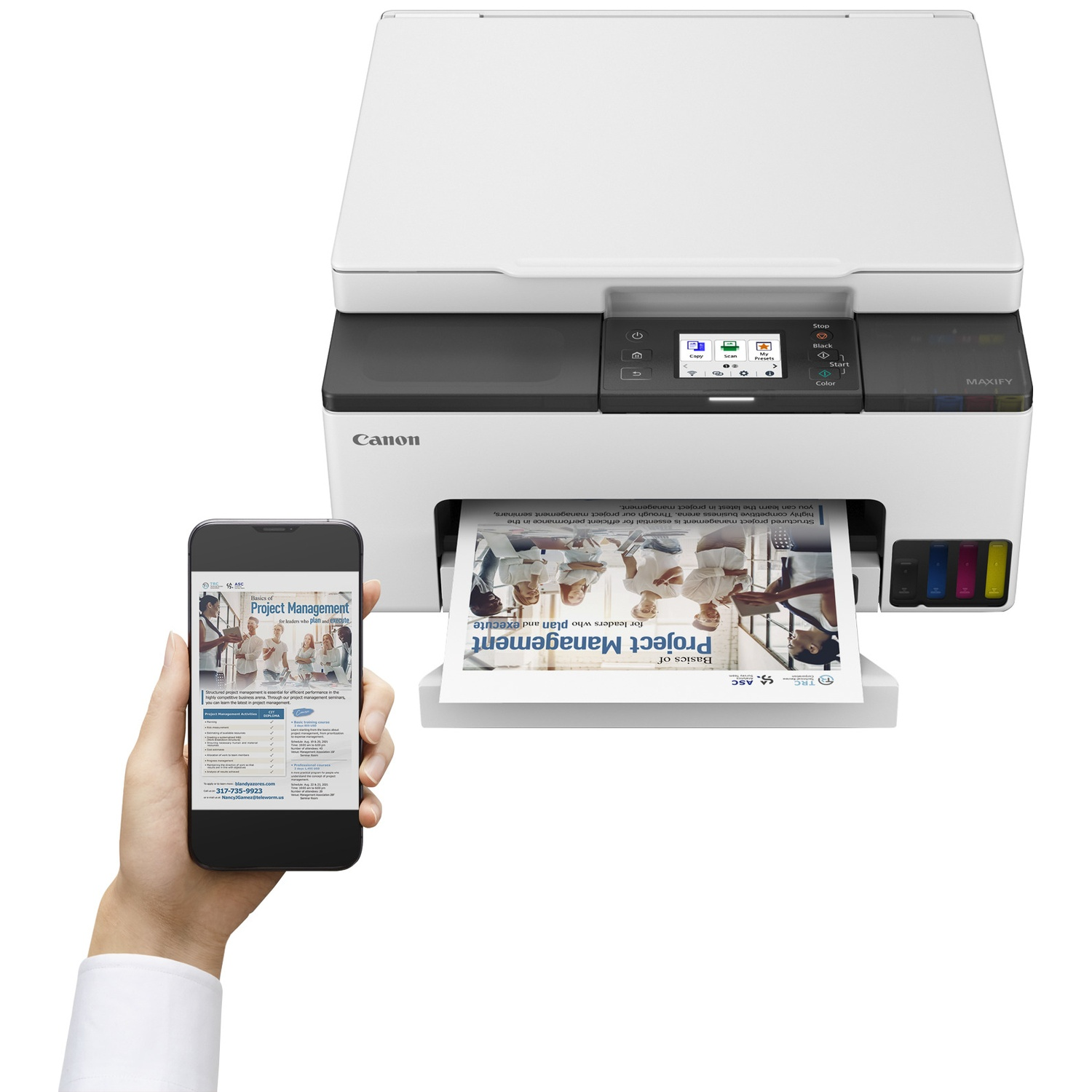 Une imprimante Canon MAXIFY imprime un document 'Gestion de projet'. Un téléphone affiche le même document, tenu par une main.