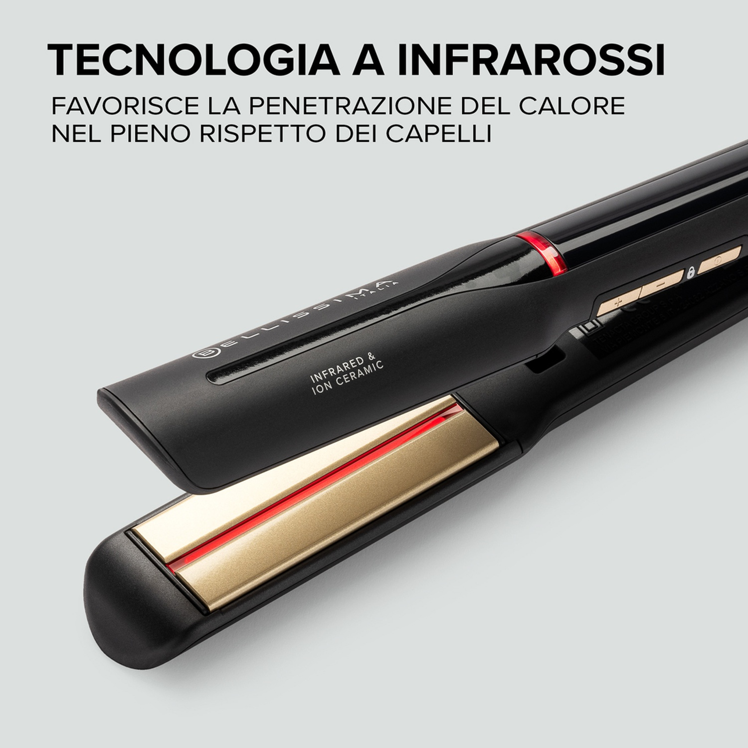 Piastra per capelli nera e dorata con luce rossa, angolata. Testo in alto: TECNOLOGIA A INFRAROSSI. Testo in basso: FAVORISCE LA PENETRAZIONE DEL CALORE.
