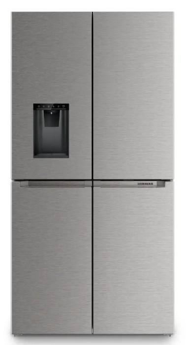 Ein Liebherr-Kühlschrank aus Edelstahl mit vier Türen. Er hat einen Wasserspender und einen Griff mit Markennamen.