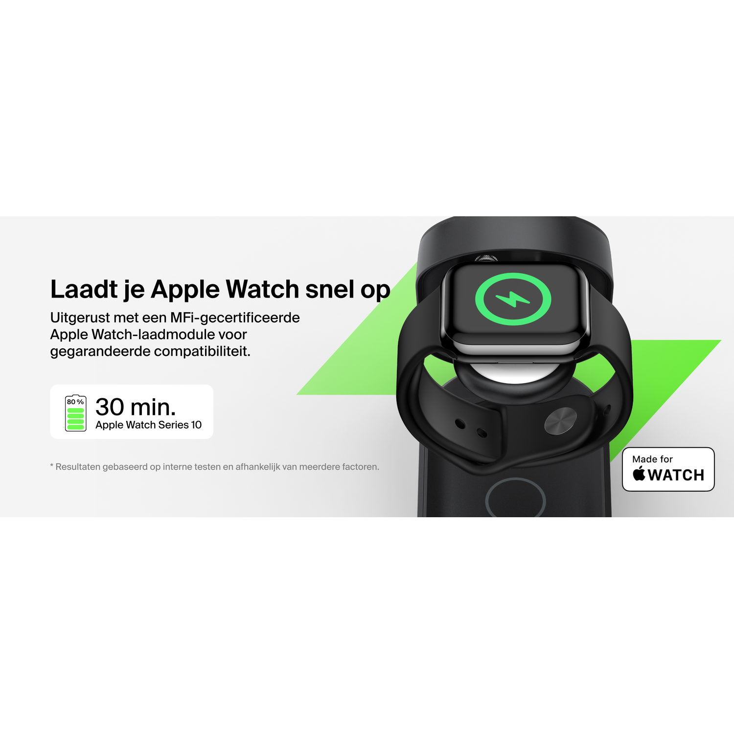 Apple Watch noire en charge sur un chargeur noir, affichant un éclair vert à l'écran. Le texte indique '30 min' et 'Apple Watch Series 10'.