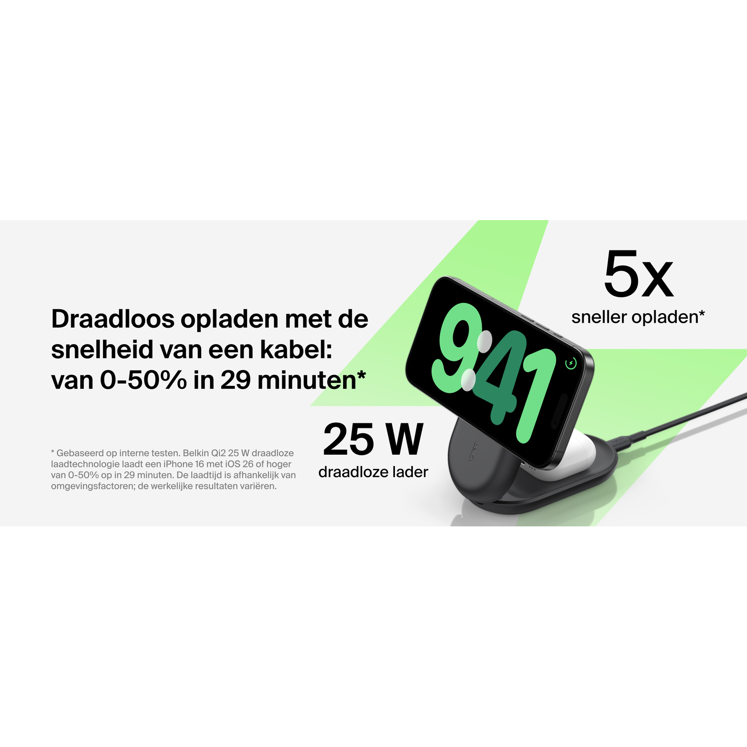 Un iPhone noir affichant 9h41 est sur un chargeur sans fil, avec des écouteurs blancs. Le texte promeut la charge rapide.