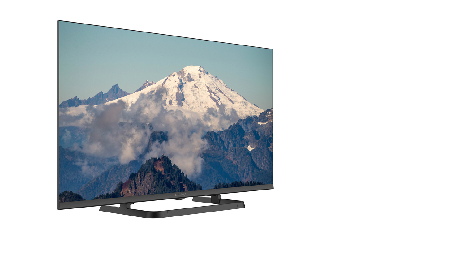 Un televisor muestra un paisaje montañoso con picos nevados, nubes y árboles verdes. El televisor está sobre un soporte negro.