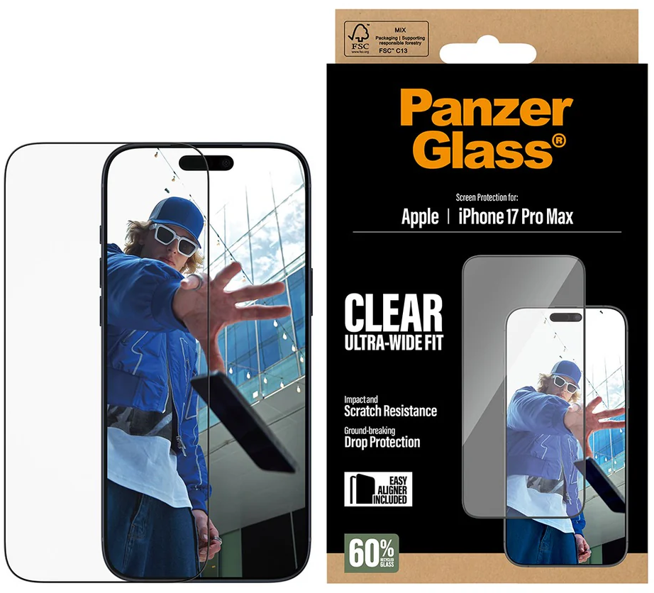 Eine Person hält ein Telefon mit Displayschutzfolie neben einer Panzer Glass-Box. Die Box wirbt für Displayschutz.