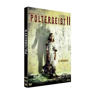 Couverture du DVD Poltergeist II. Une fille en robe blanche, main sur l'épaule, ombre d'une figure. Texte : 'Poltergeist II'.