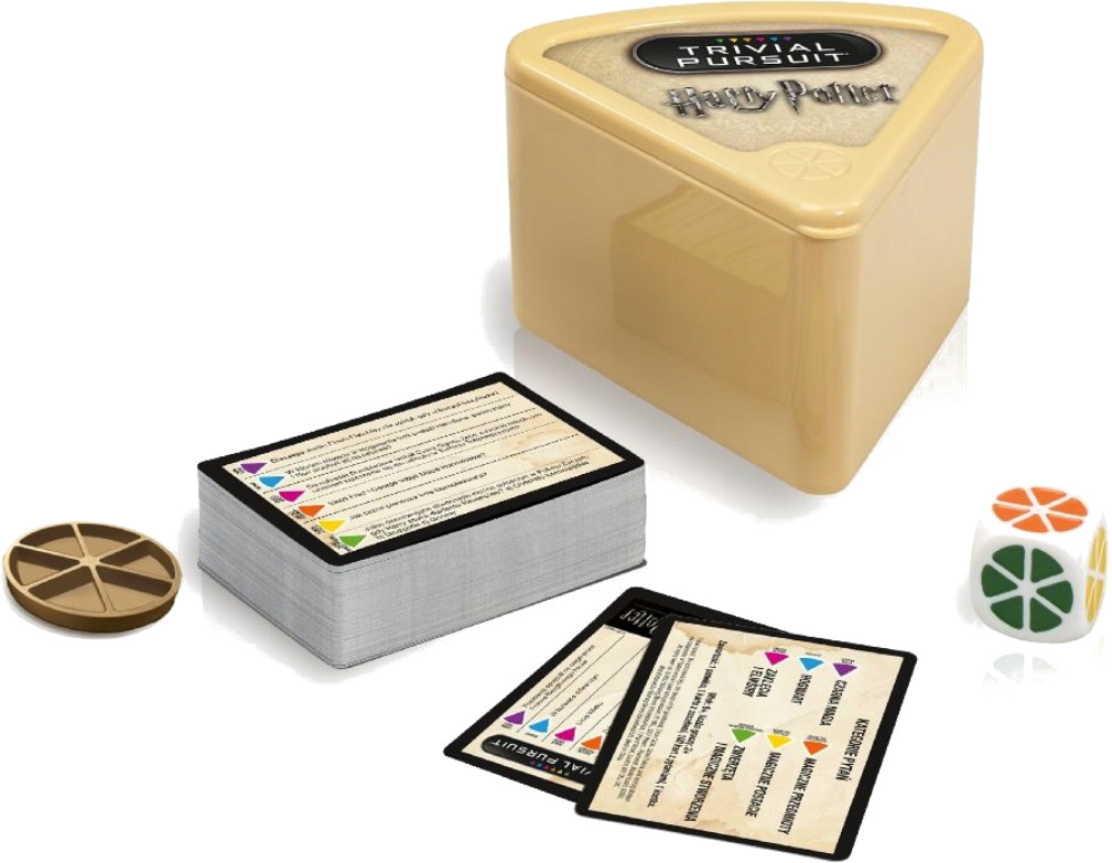 Zestaw gier Trivial Pursuit Harry Potter. Zawiera pudełko w kształcie sera, karty, kostkę i żetony, z kolorowymi symbolami kategorii.