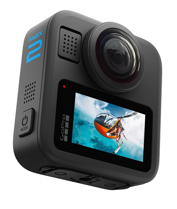 Czarna kamera GoPro Max 2 z ekranem pokazującym helikopter w locie. Posiada przycisk zasilania, obiektyw i logo.