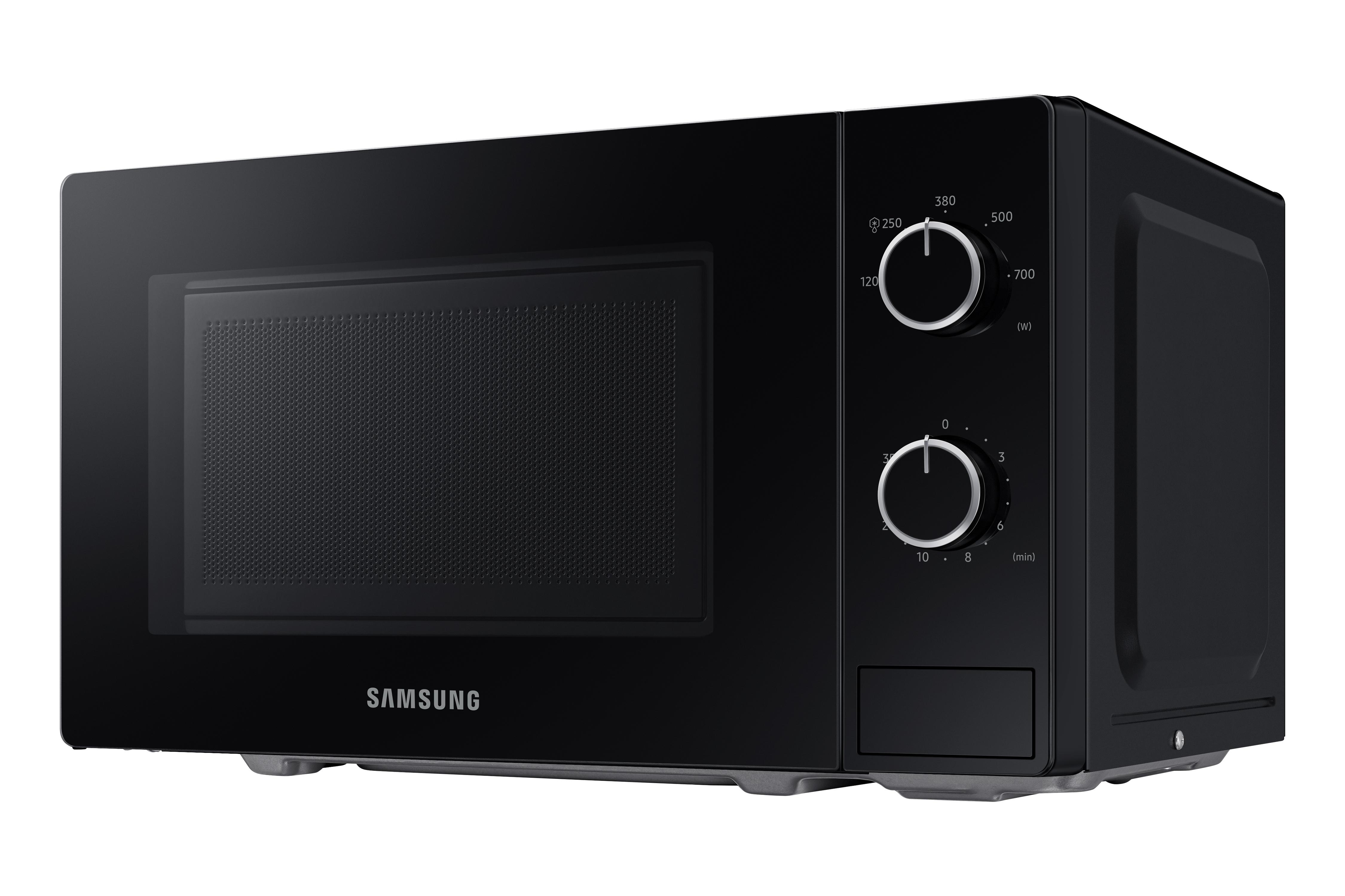 Ein schwarzes Samsung-Mikrowellengerät mit zwei Drehreglern für Leistung und Zeit. Die Tür hat ein Mesh-Design. Der Hintergrund ist weiß.
