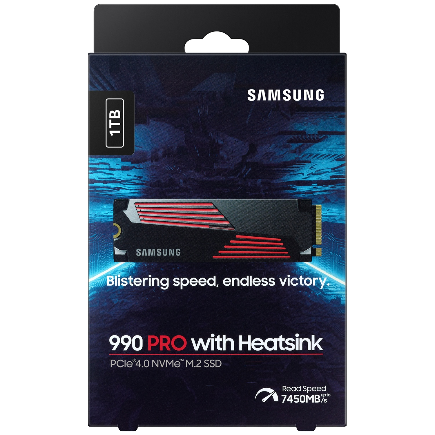 Een Samsung 990 PRO SSD-doos. Zwarte en rode SSD op blauwe achtergrond. Tekst luidt 'Blistering speed, endless victory.' en '7450MB/s'.