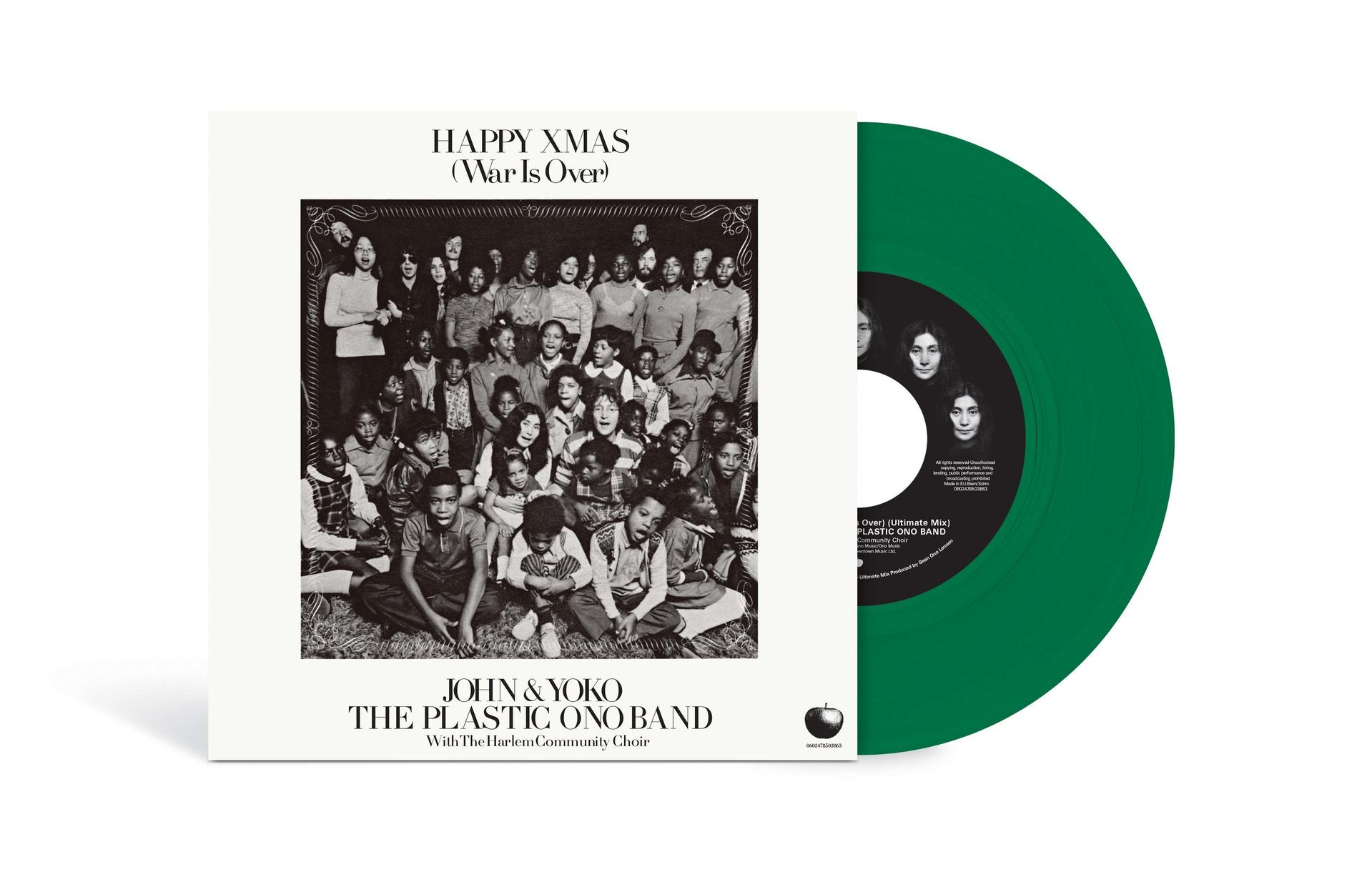 Albumcover von John & Yoko's Happy Xmas (War Is Over) mit einem Gruppenfoto und einer grünen Schallplatte.