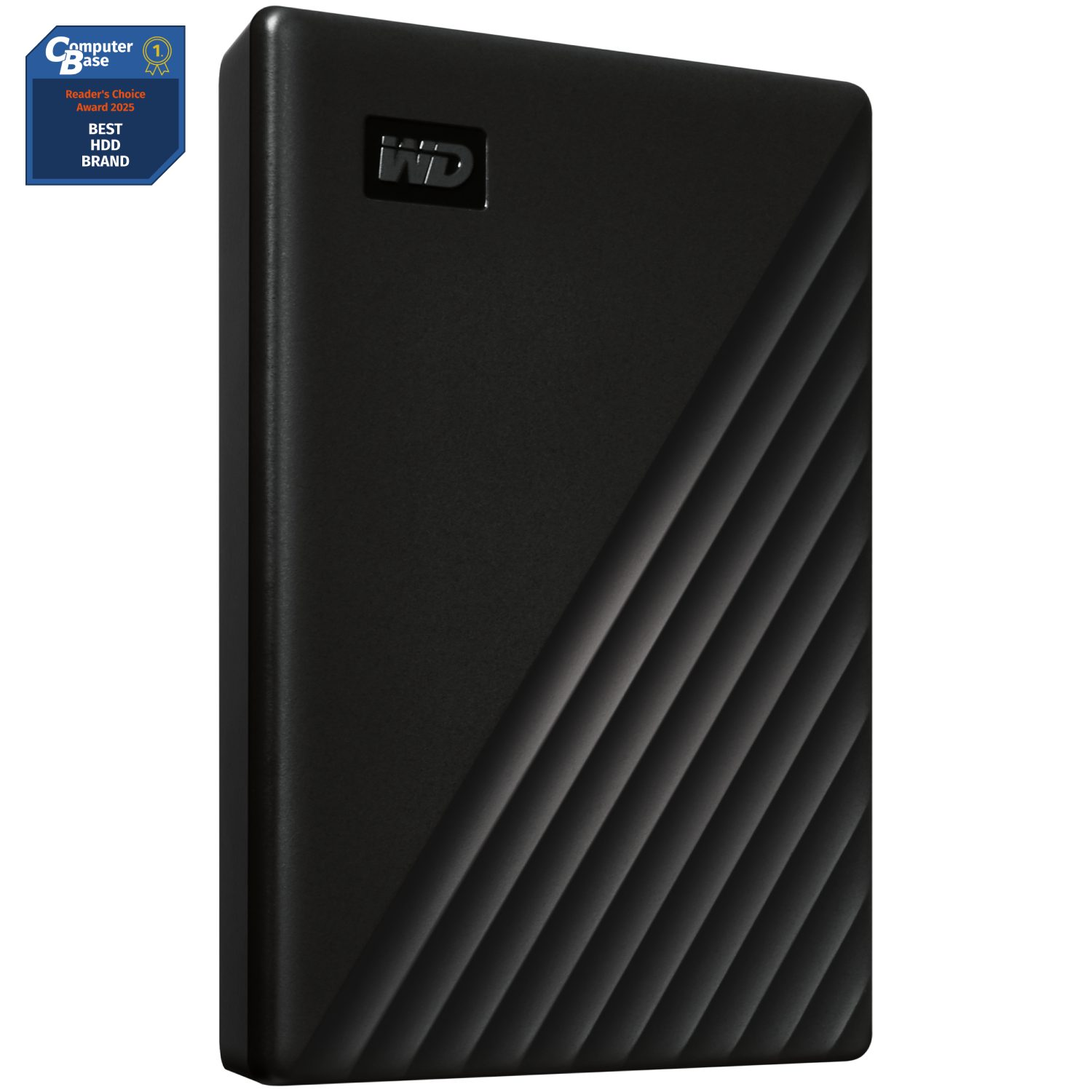 Disco duro externo negro con el logotipo de WD. Insignia de premio Computer Base arriba a la izquierda. Líneas diagonales en la superficie.