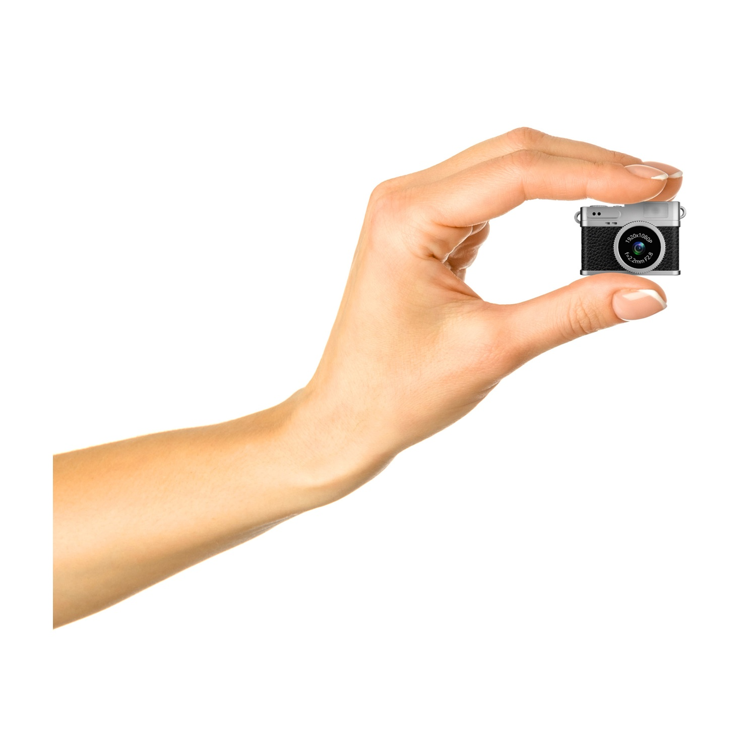 Una mano tiene una piccola fotocamera nera e argento su sfondo bianco. La fotocamera ha un obiettivo e dei pulsanti.