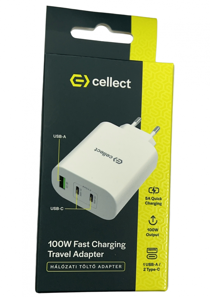 Egy fehér utazóadapter fekete-sárga dobozon. USB portokkal rendelkezik, és a szöveg: '100W Fast Charging Travel Adapter'.