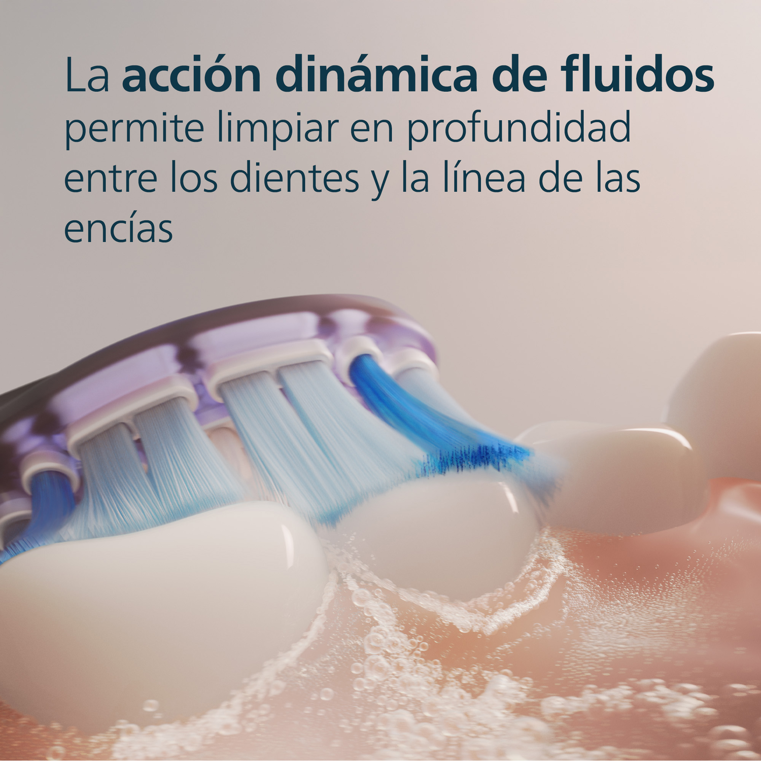 La acción dinámica de fluidos permite limpiar en profundidad entre los dientes y la línea de las encías.